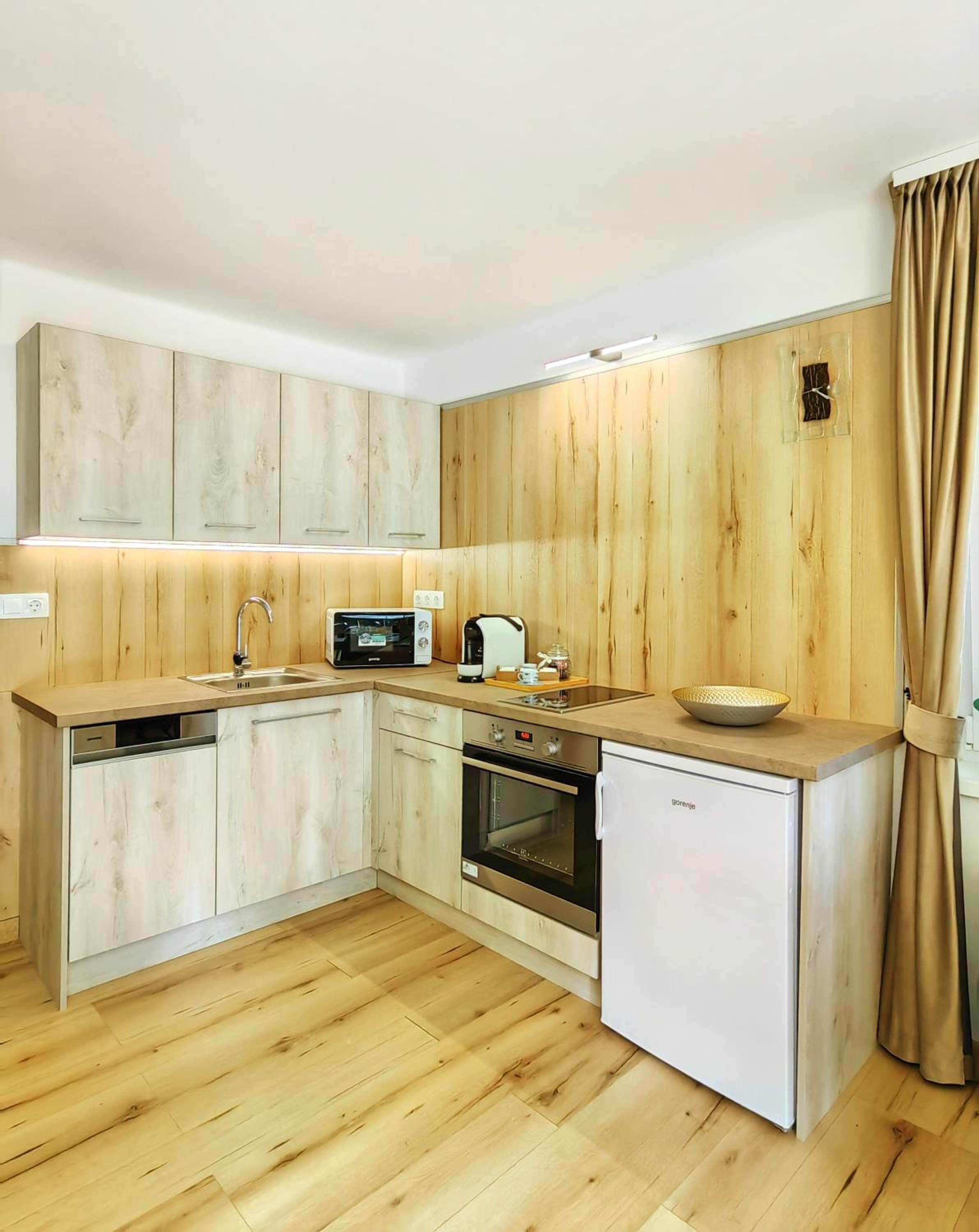 Two-Bedroom Apartment with Terrace photo 2