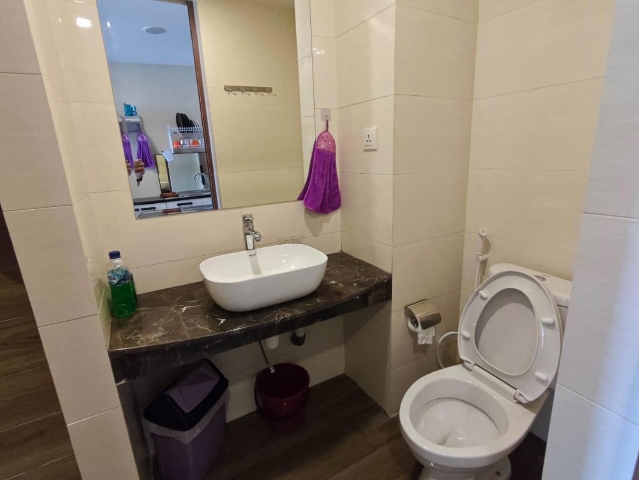 Two-Bedroom Apartment with Balcony photo 2