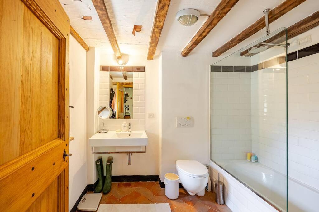 Two-Bedroom House photo 3