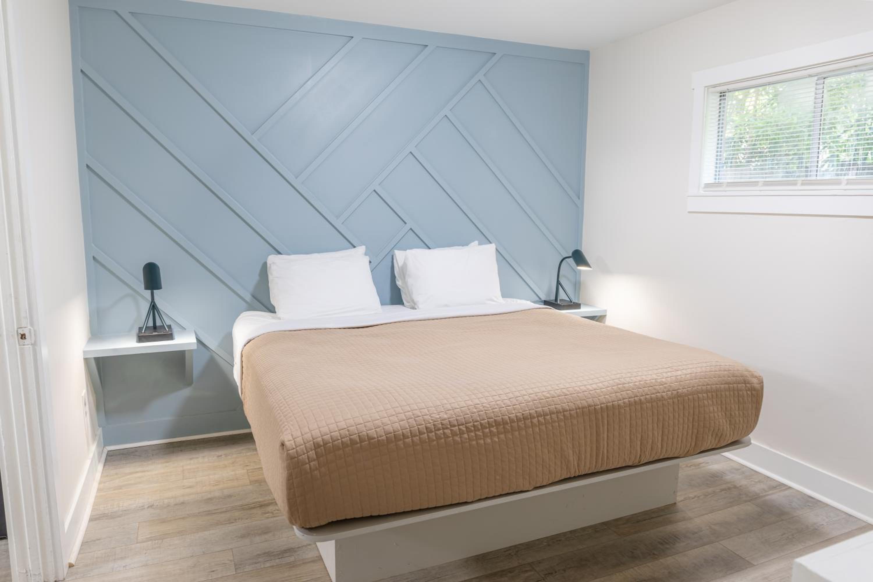 Deluxe Triple Room photo 3