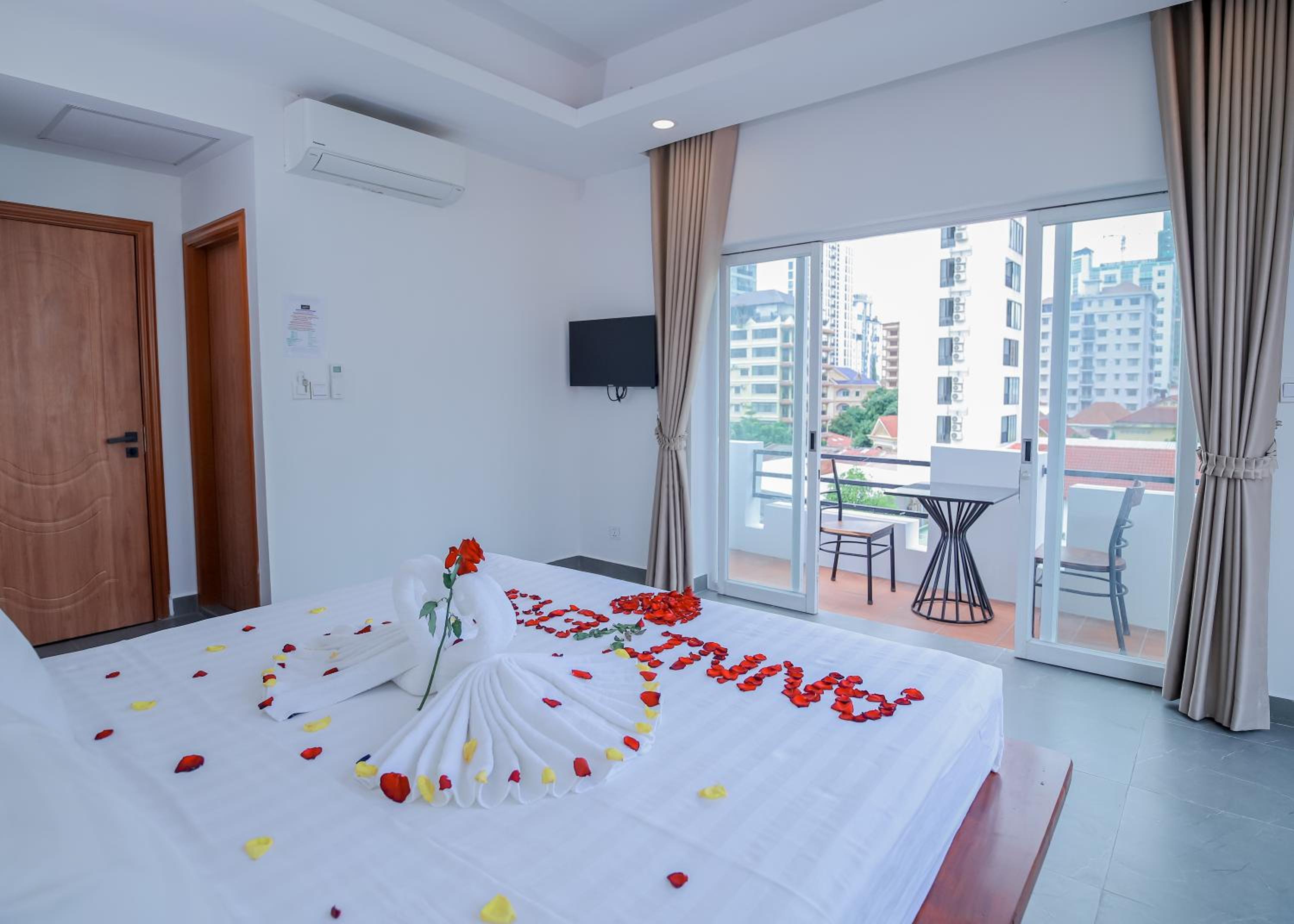 Superior Double with Balcony - Photo 4