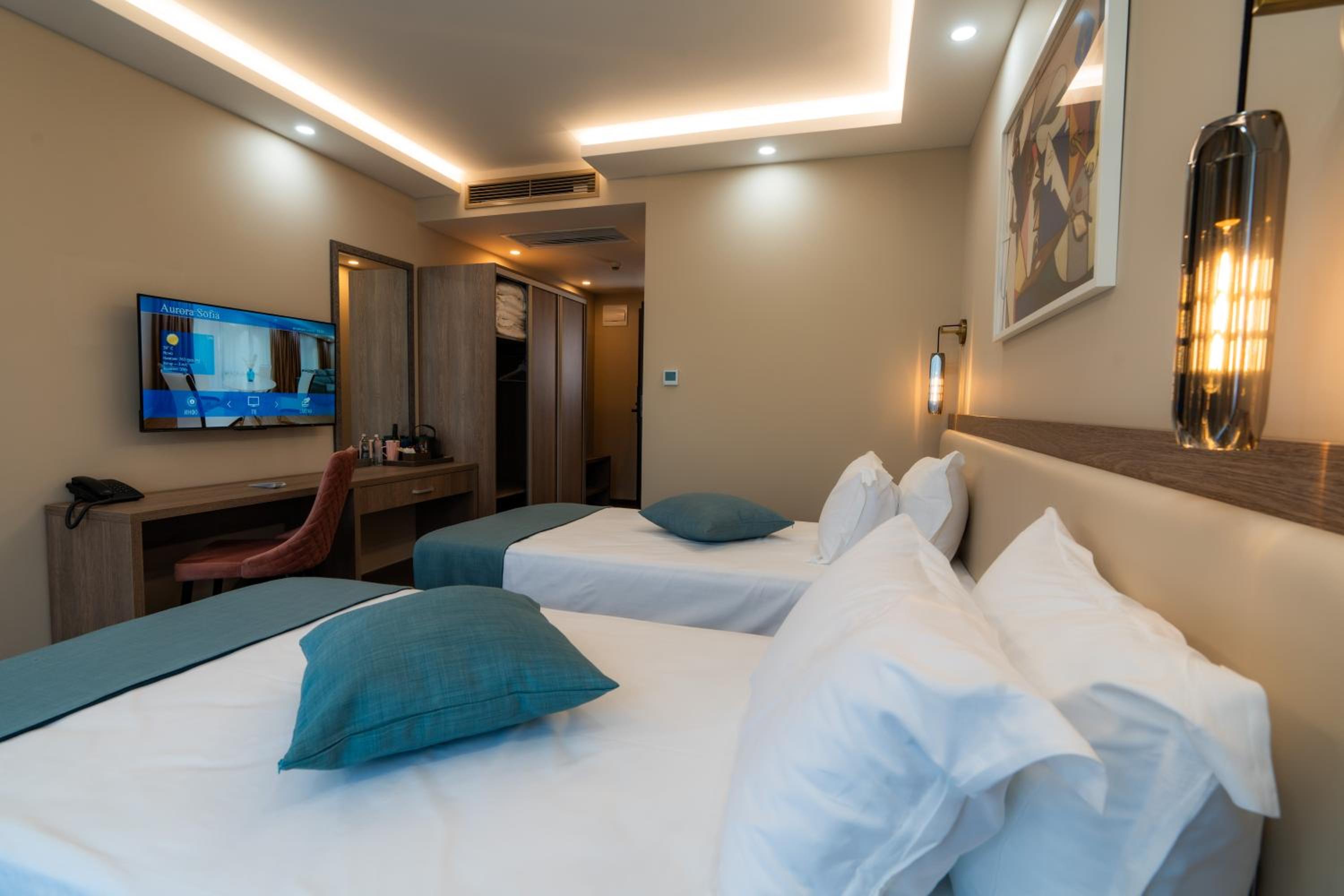 Twin Room with Balcony