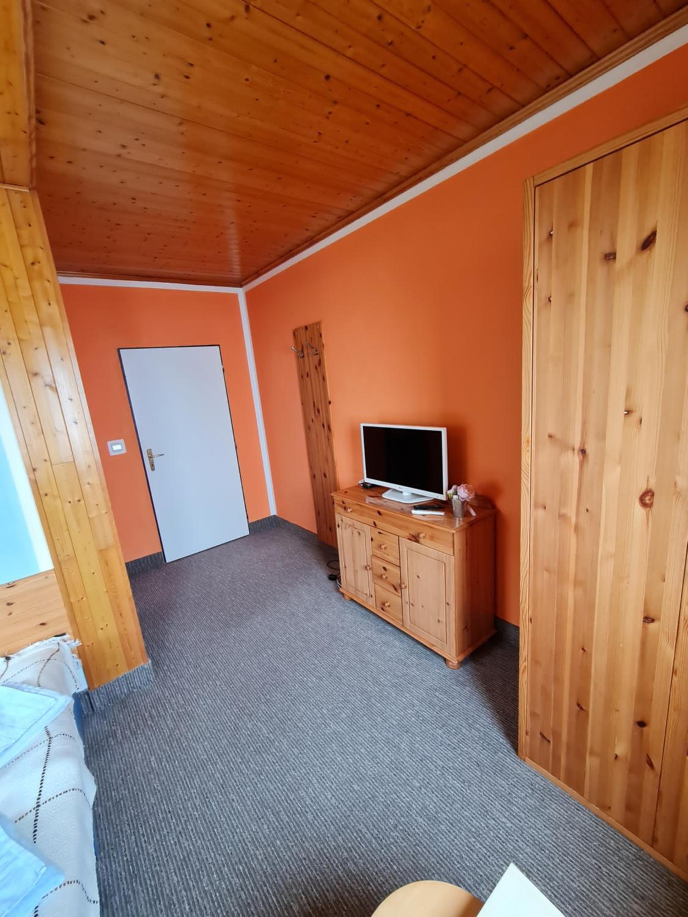Double or Twin Room with Extra Bed photo 2