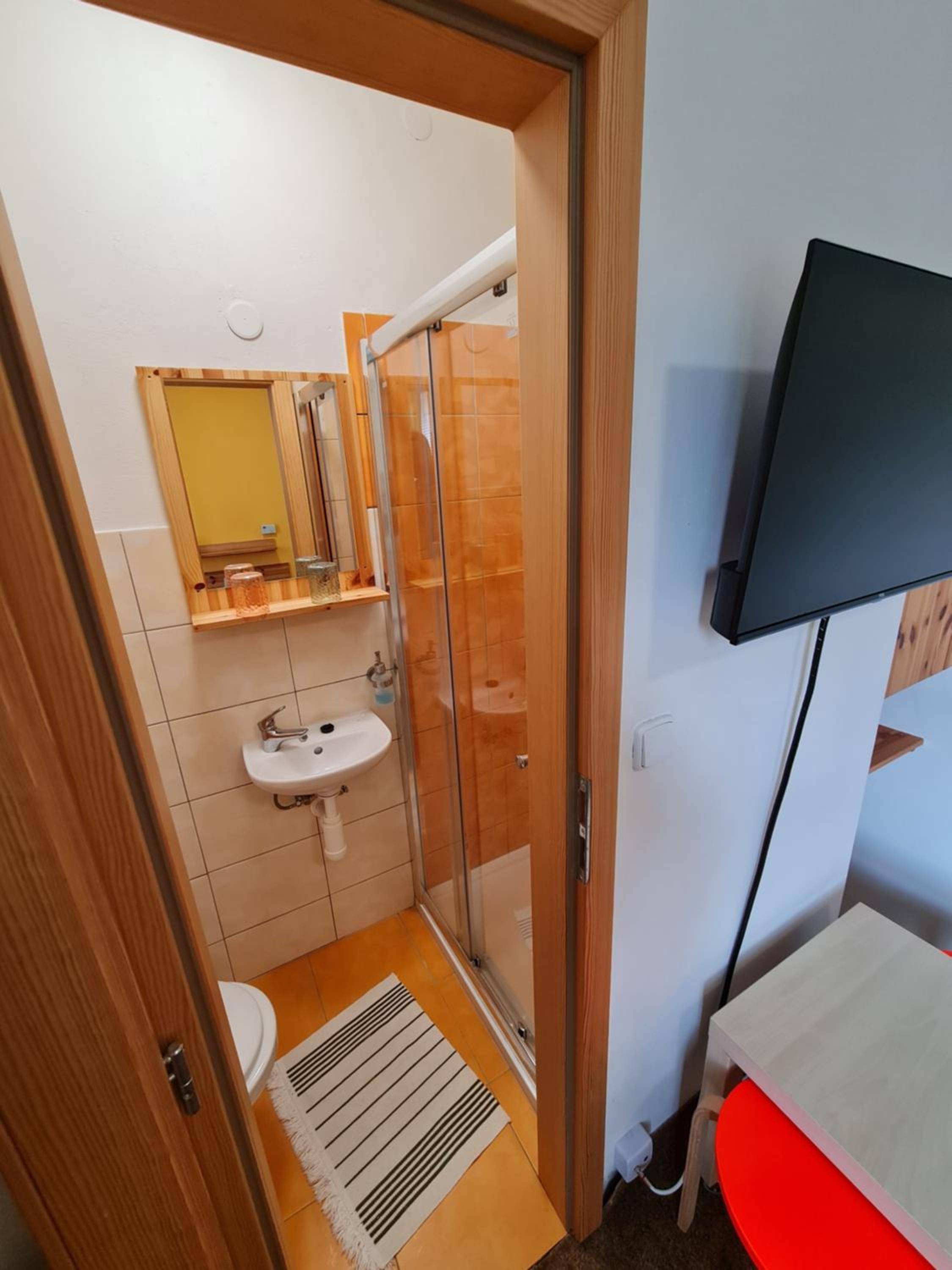 Single Room with Extra Bed photo 3