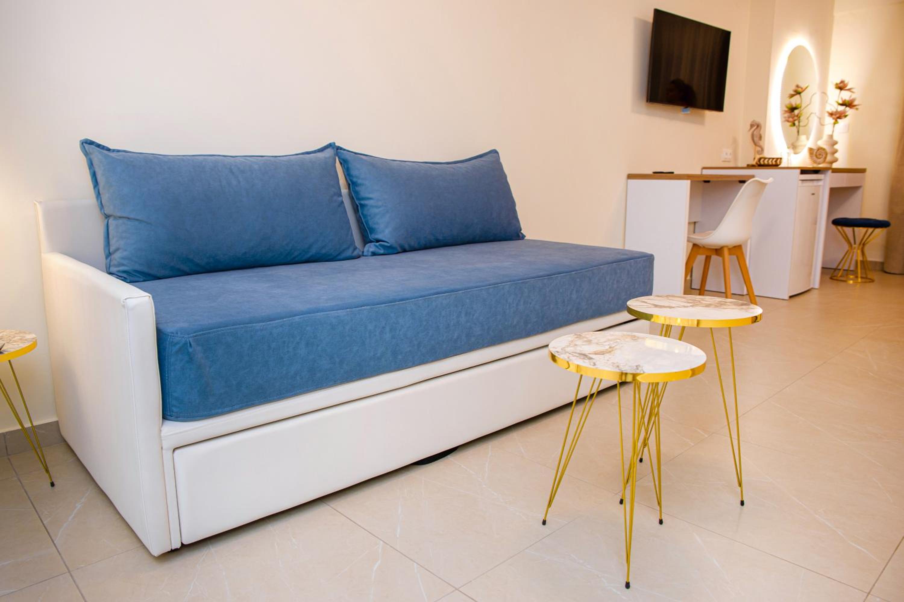 Deluxe Family Suite