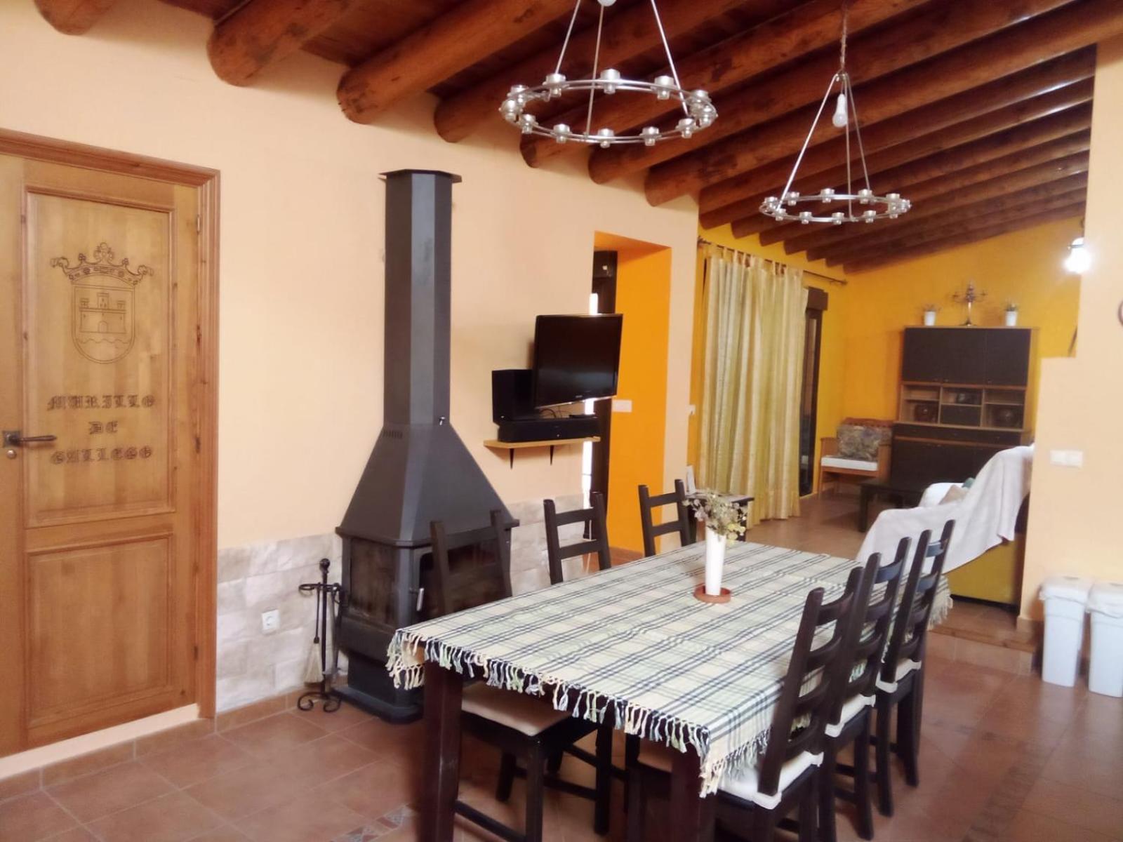 Three-Bedroom House photo 2