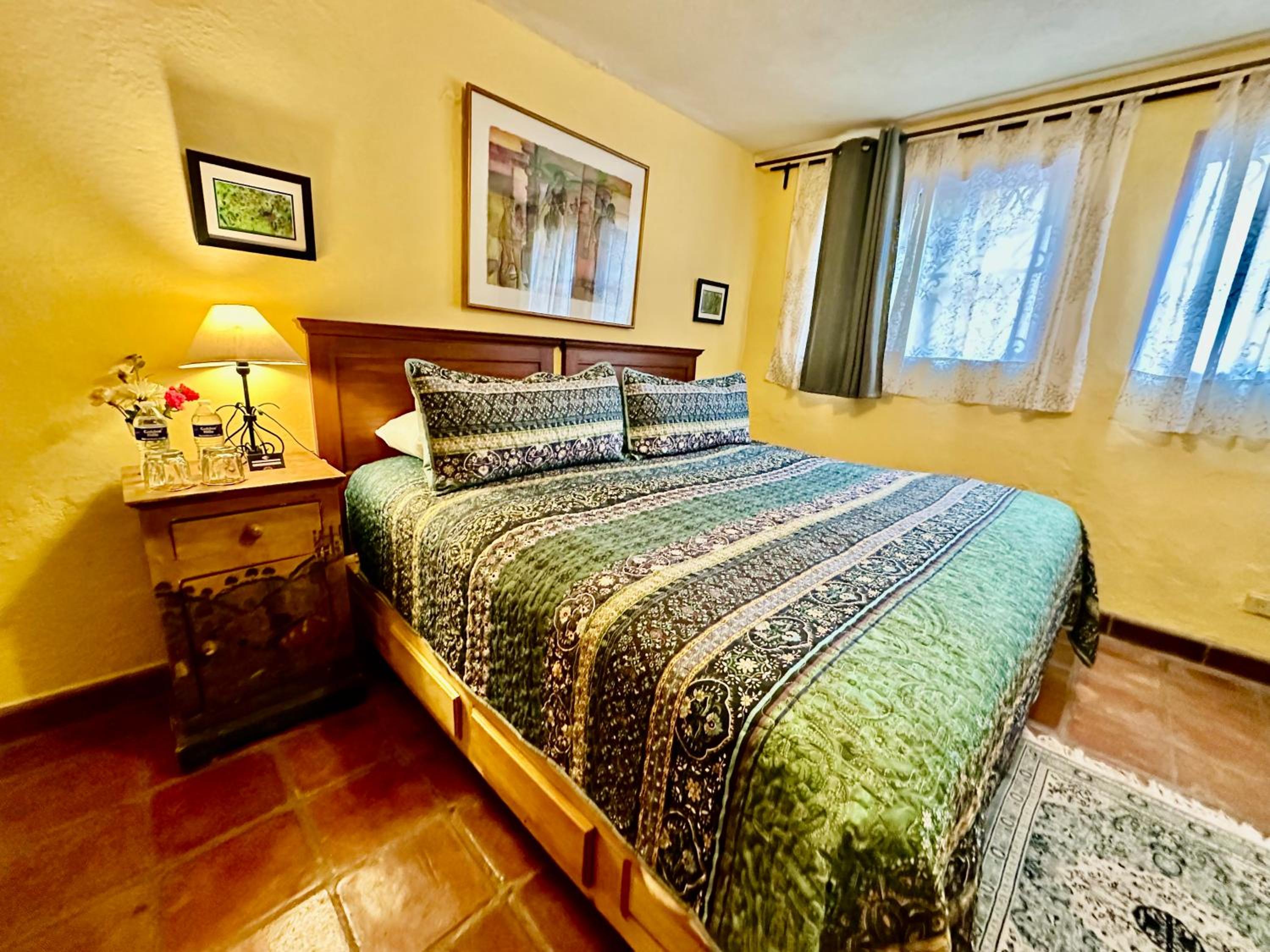 Deluxe Double Room with Shower - Photo 9