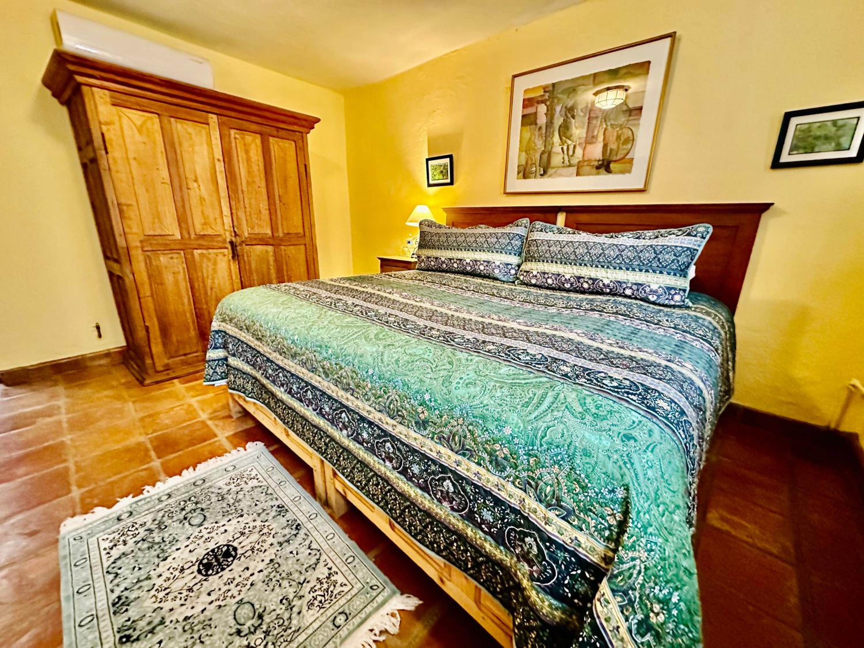 Deluxe Double Room with Shower - Photo 7