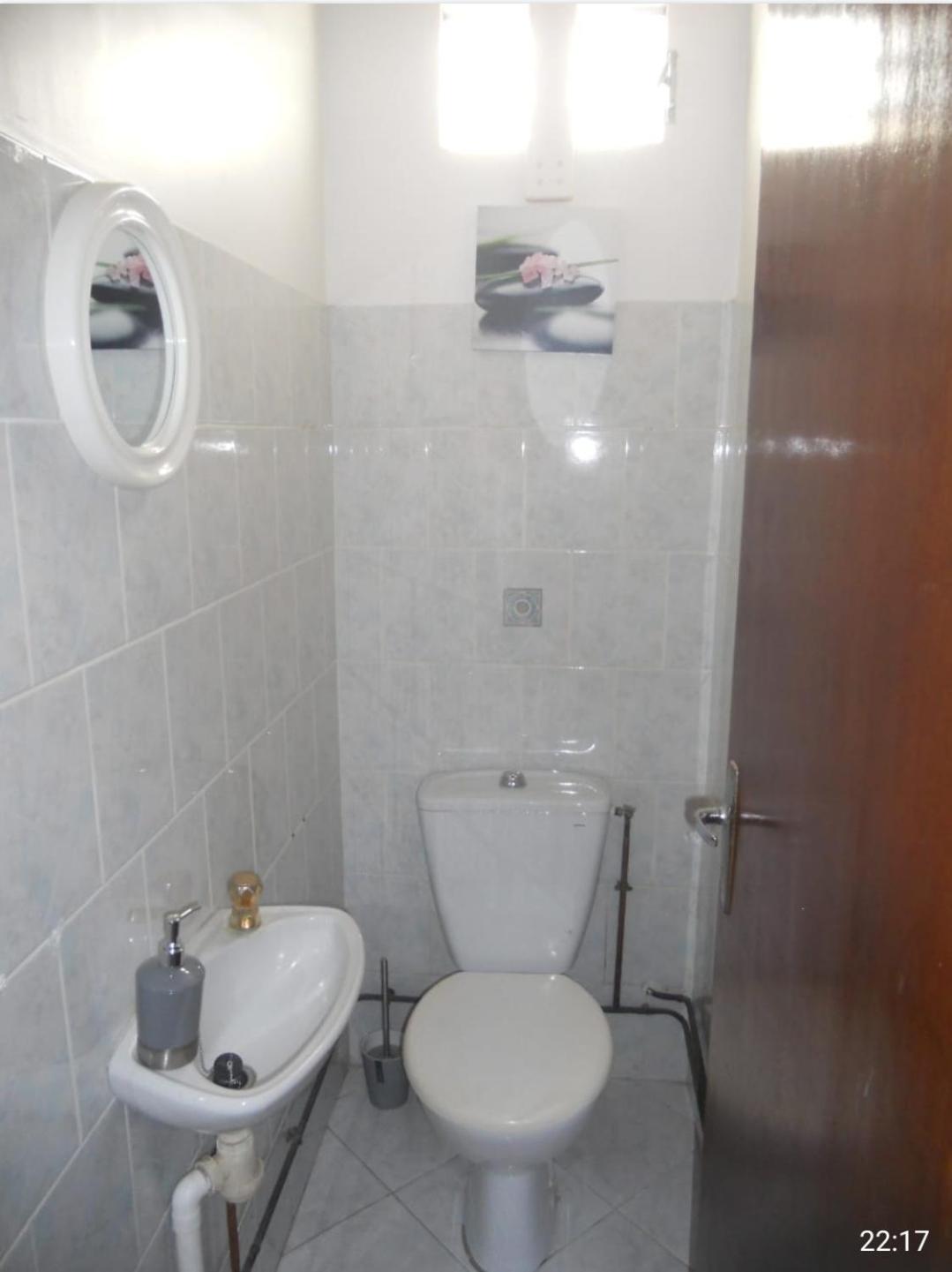 Two-Bedroom House photo 3