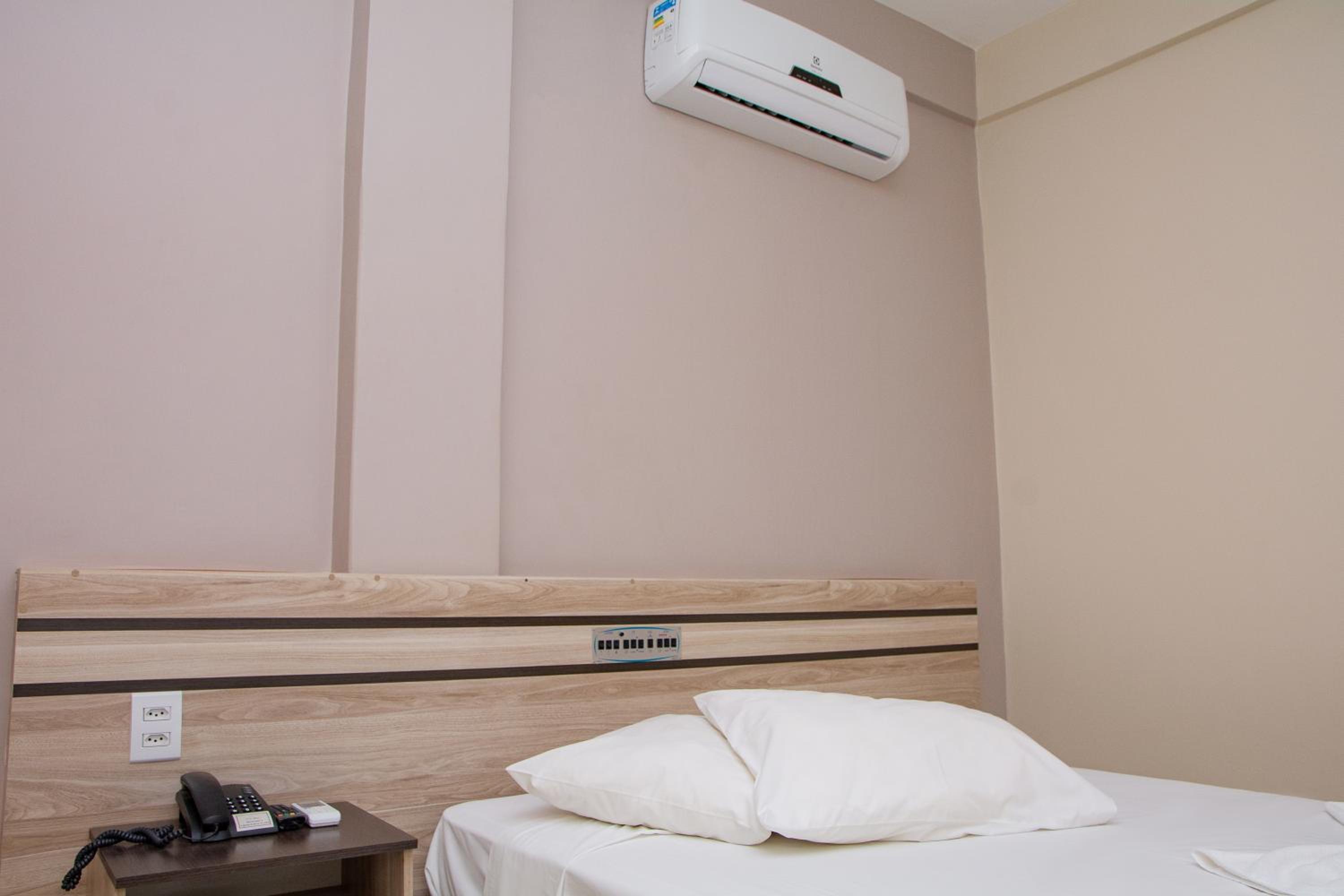 Single Room photo 3