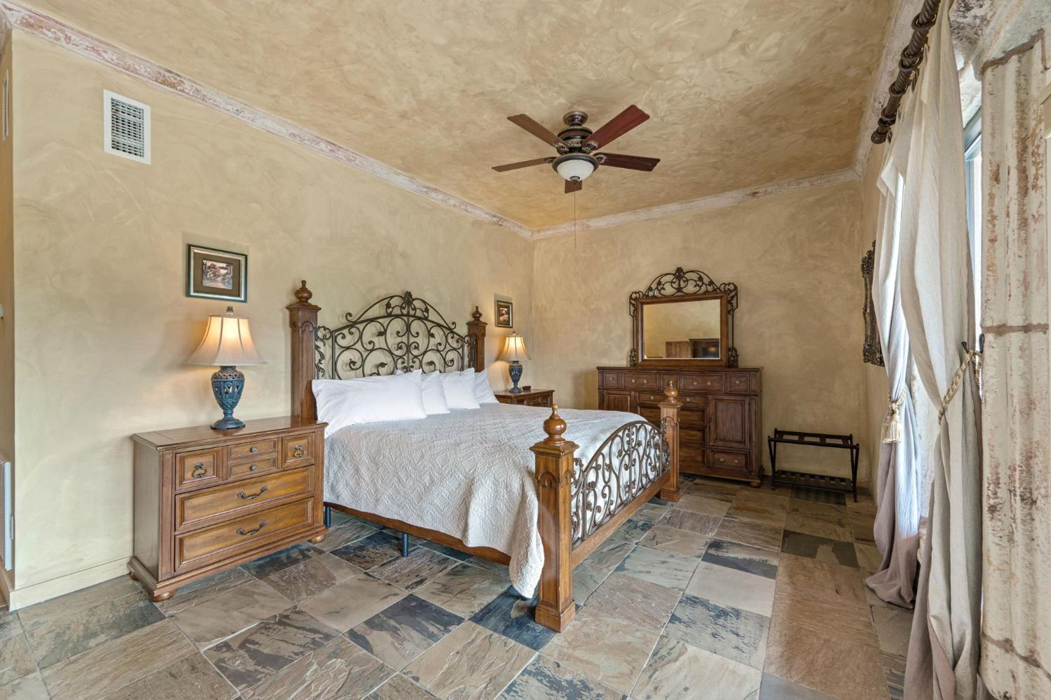 Villa 4 photo 1