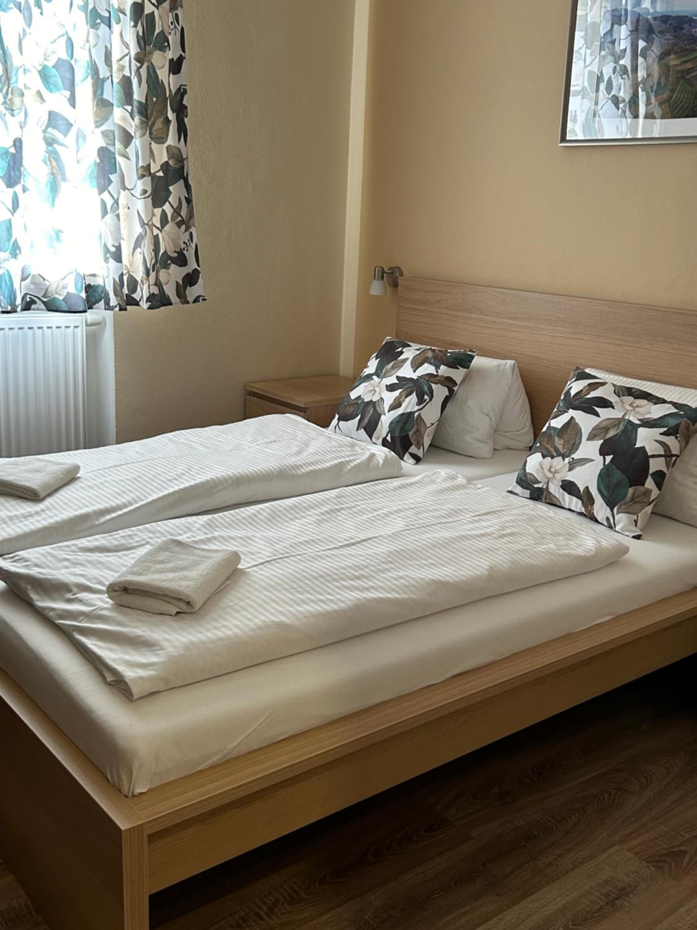 Double Room - Photo 2