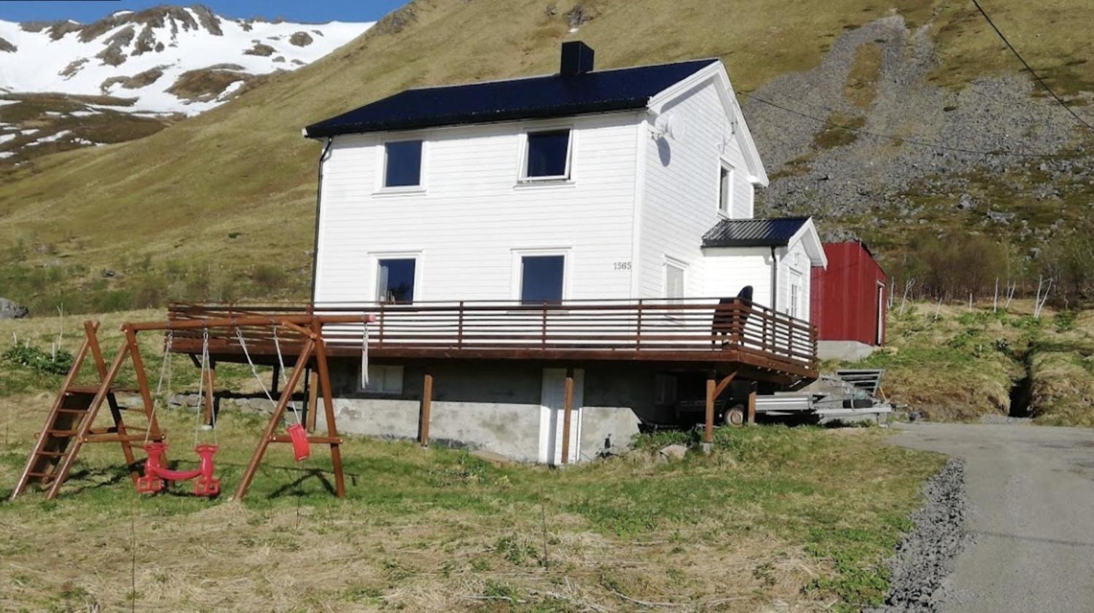 Four-Bedroom House photo 1