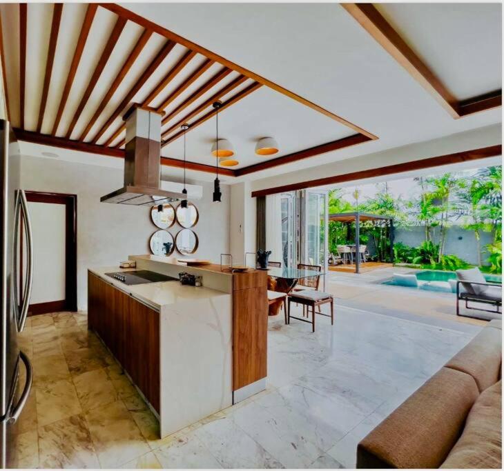 Three-Bedroom Villa photo 1