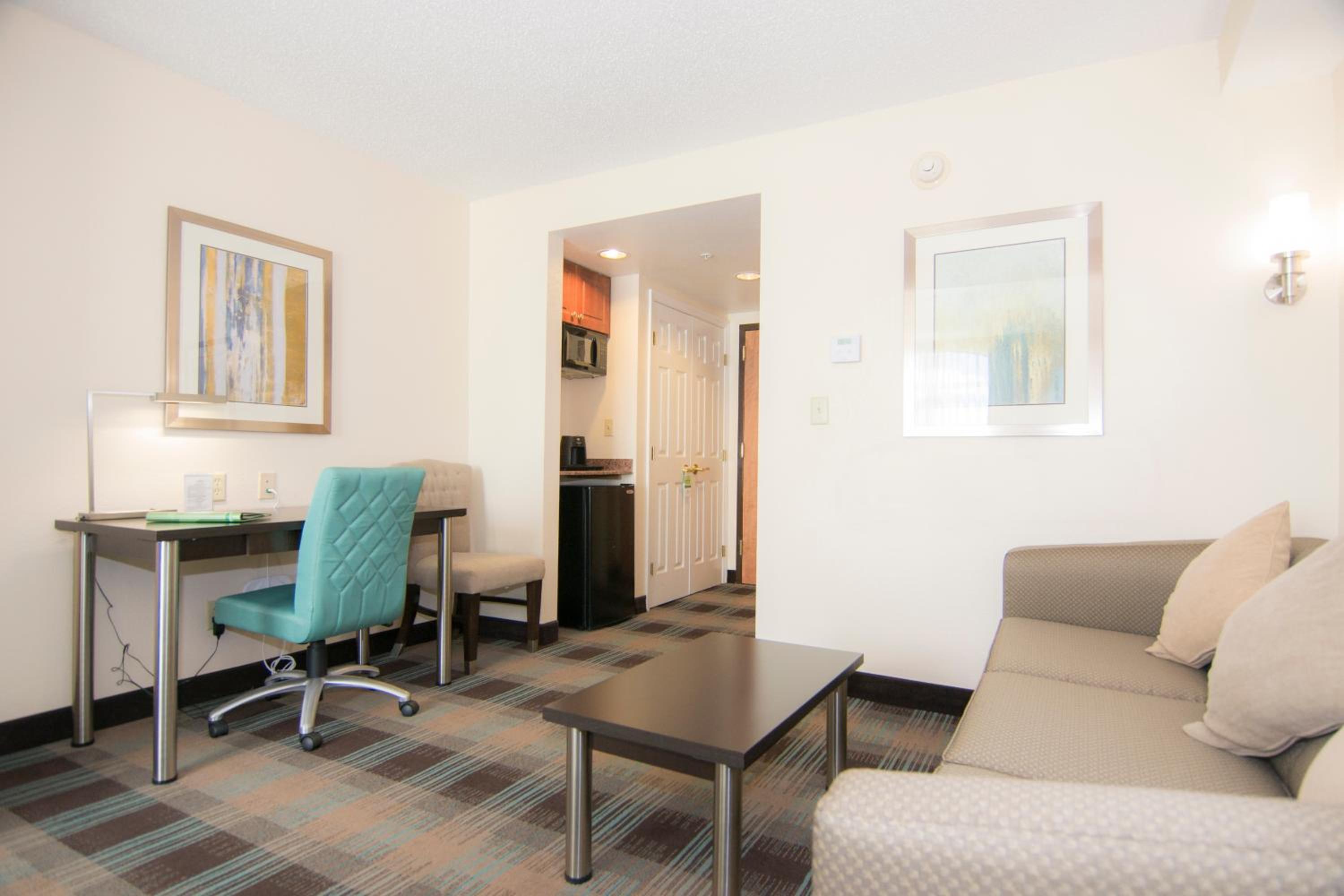 Superior King Studio Suite - Non-Smoking