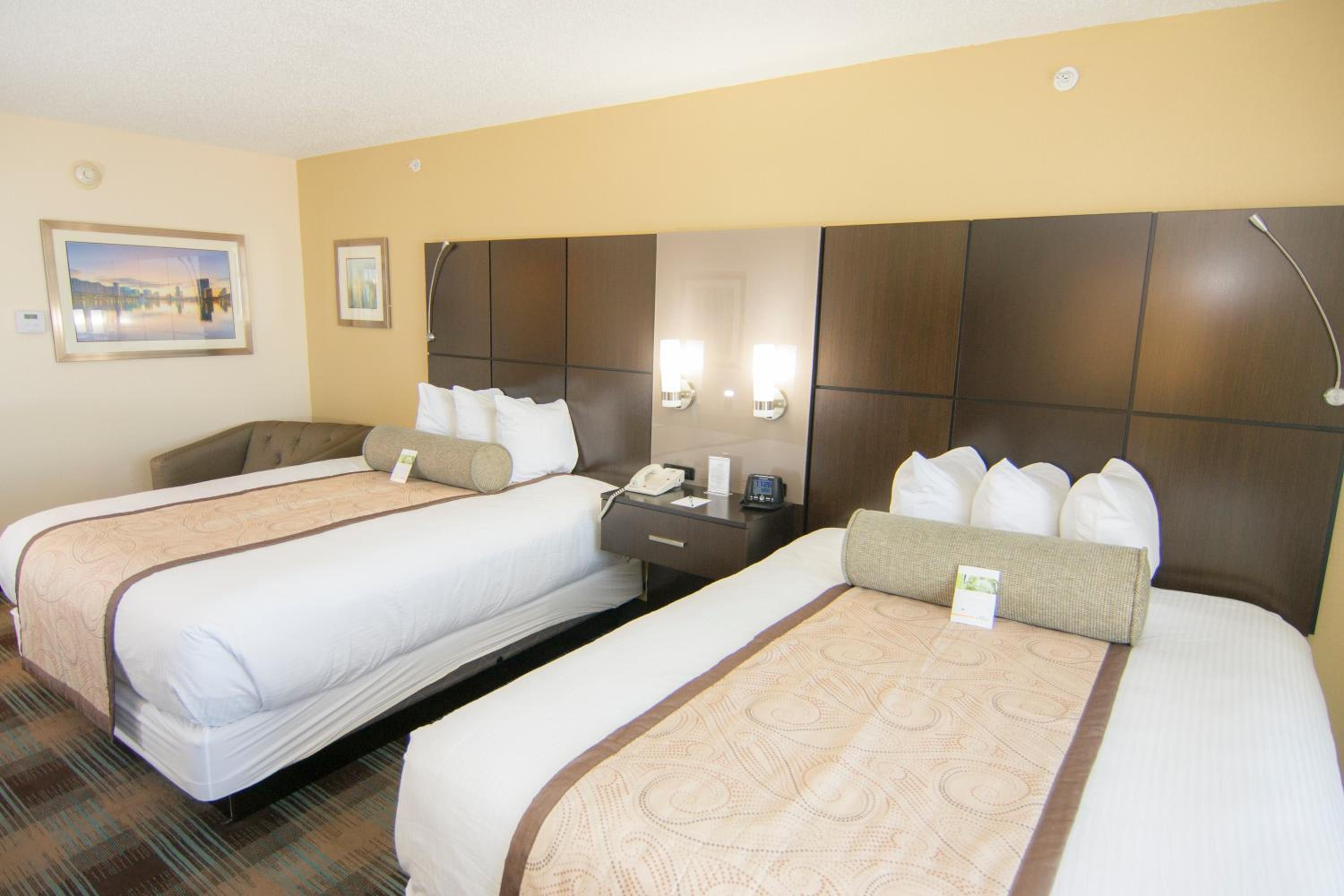 Queen Room with Two Queen Beds - Non-Smoking