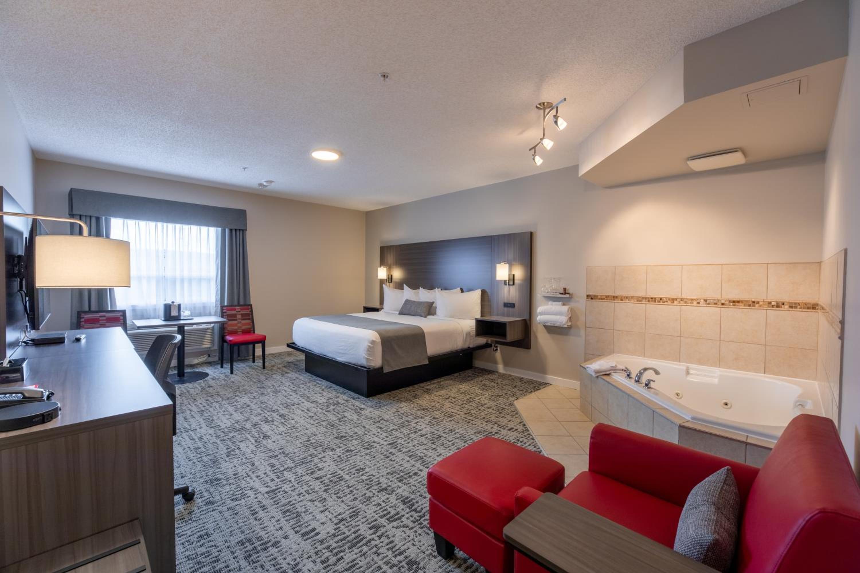 King Suite with Spa Bath with Interior Access