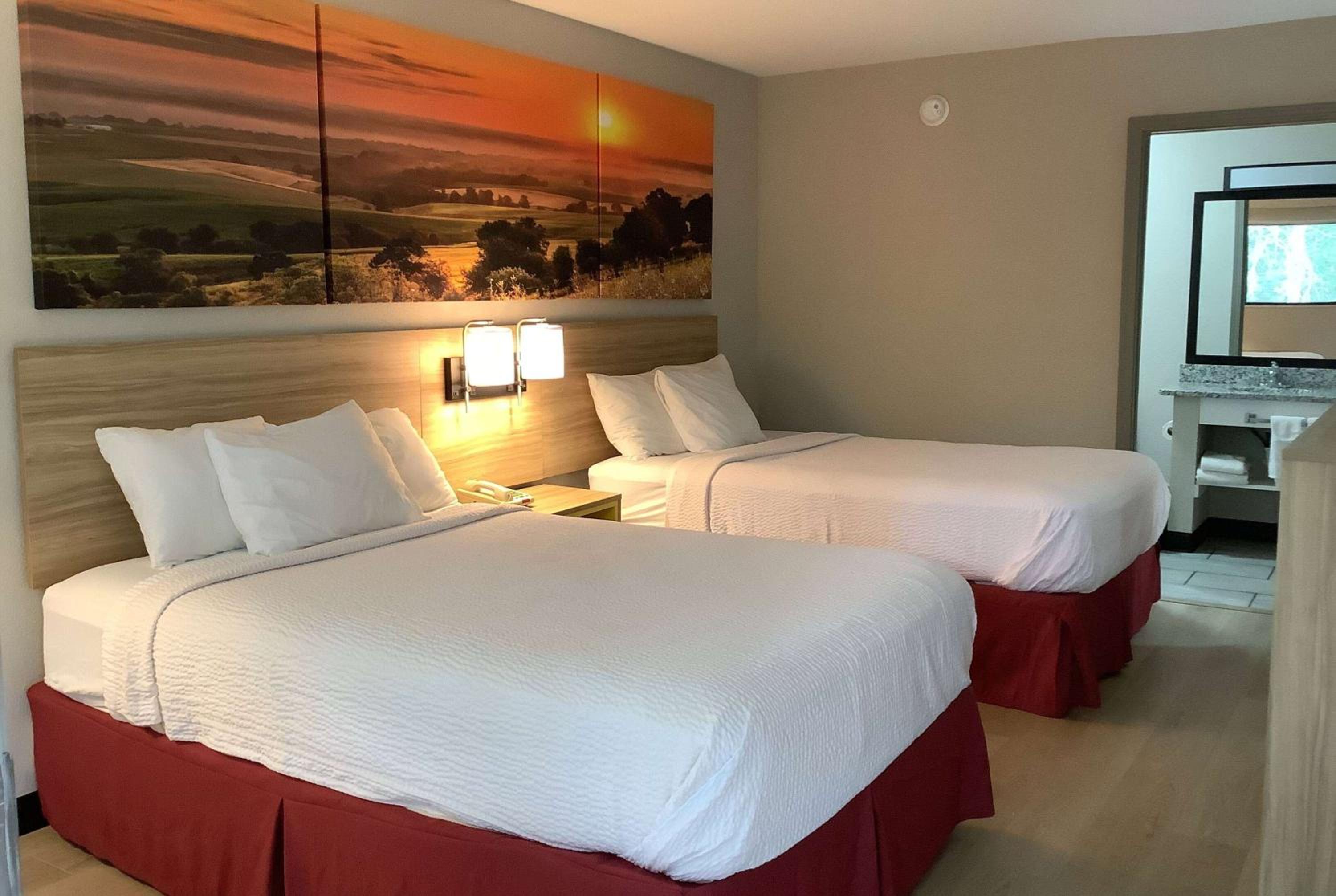 Deluxe Double Room with Two Double Beds - Non-Smoking - Photo 1