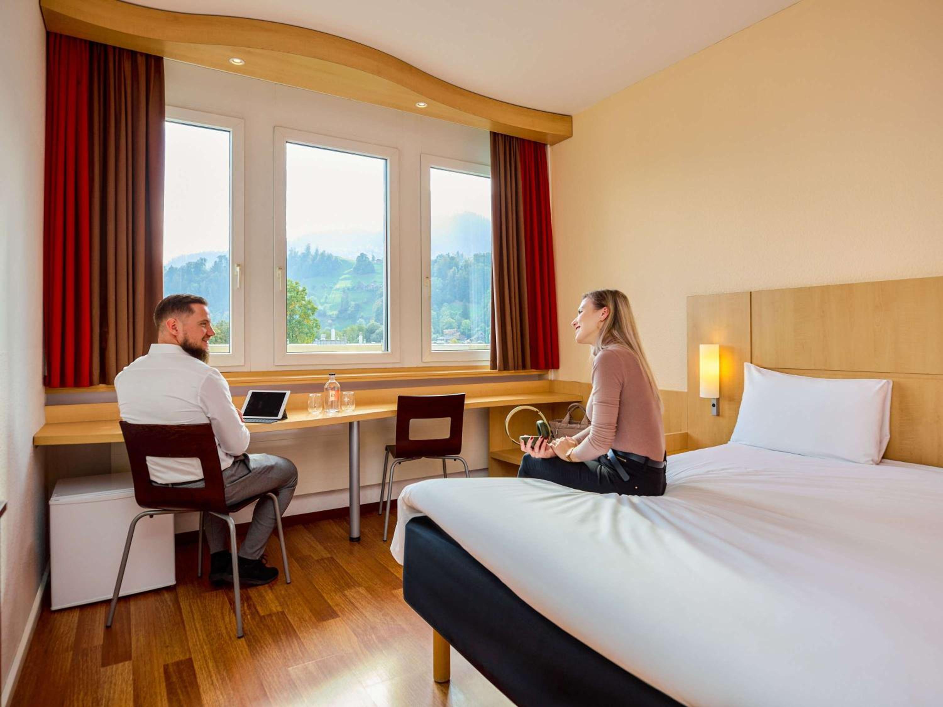 Standard Double Room with Mountain View - Photo 8