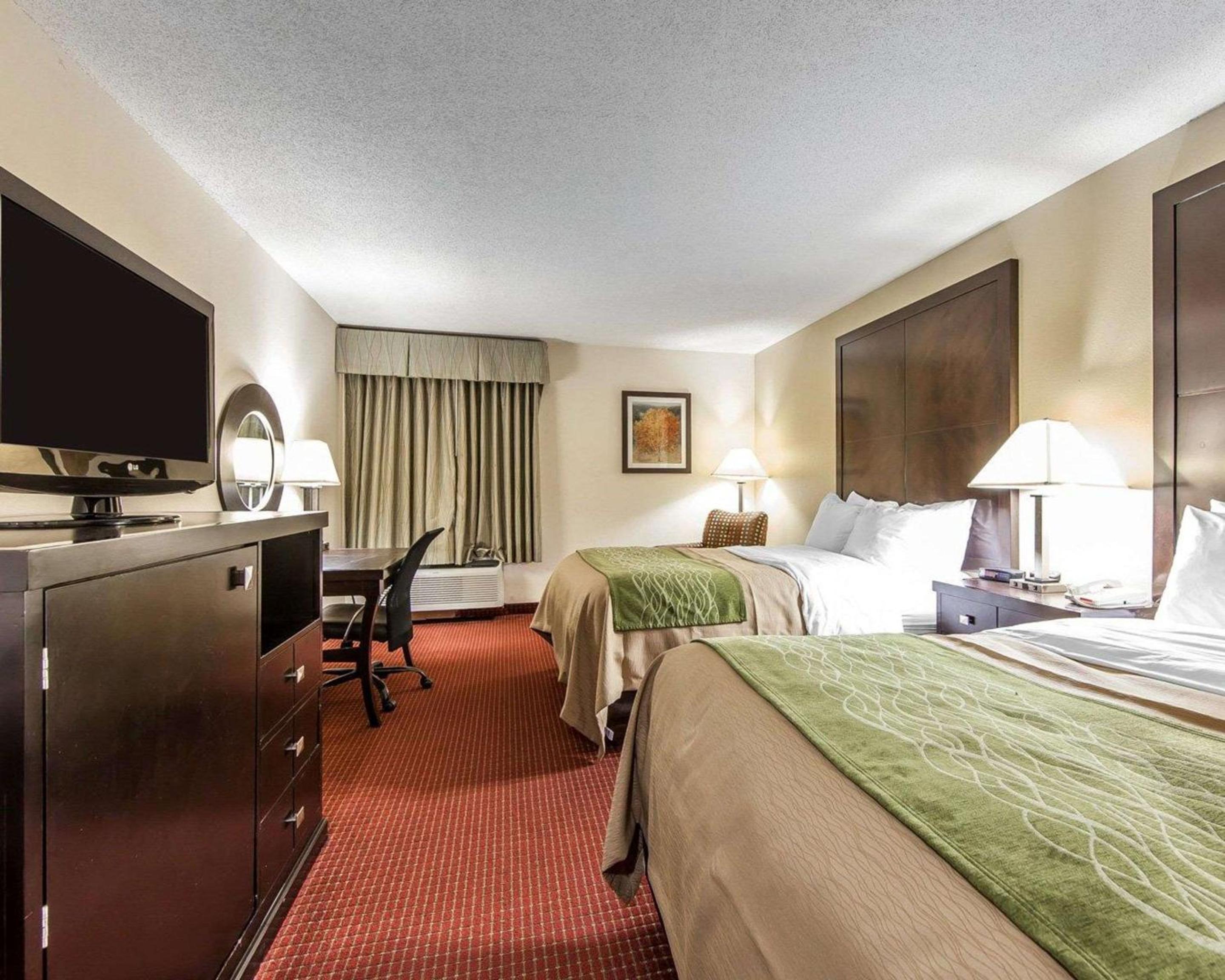Double Room with Two Double Beds - Non-Smoking - Photo 3