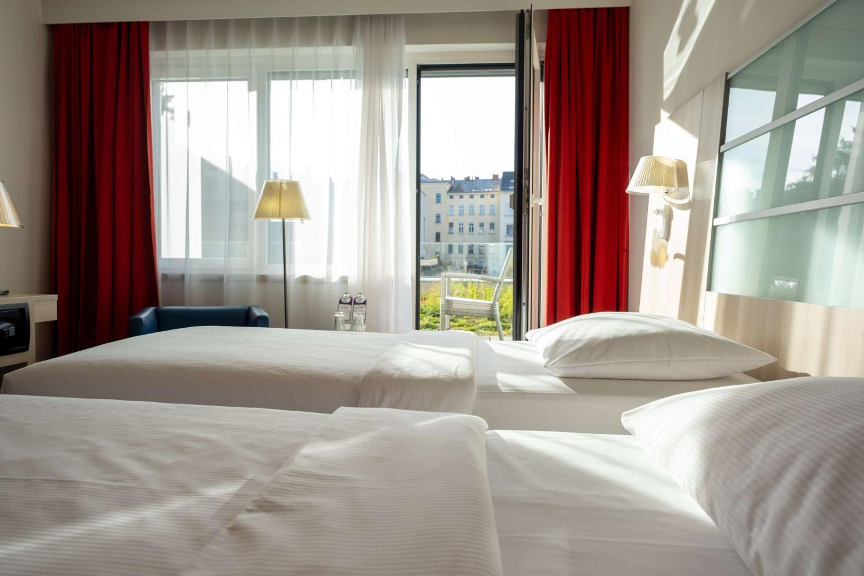 Standard Room with terrace - Photo 9