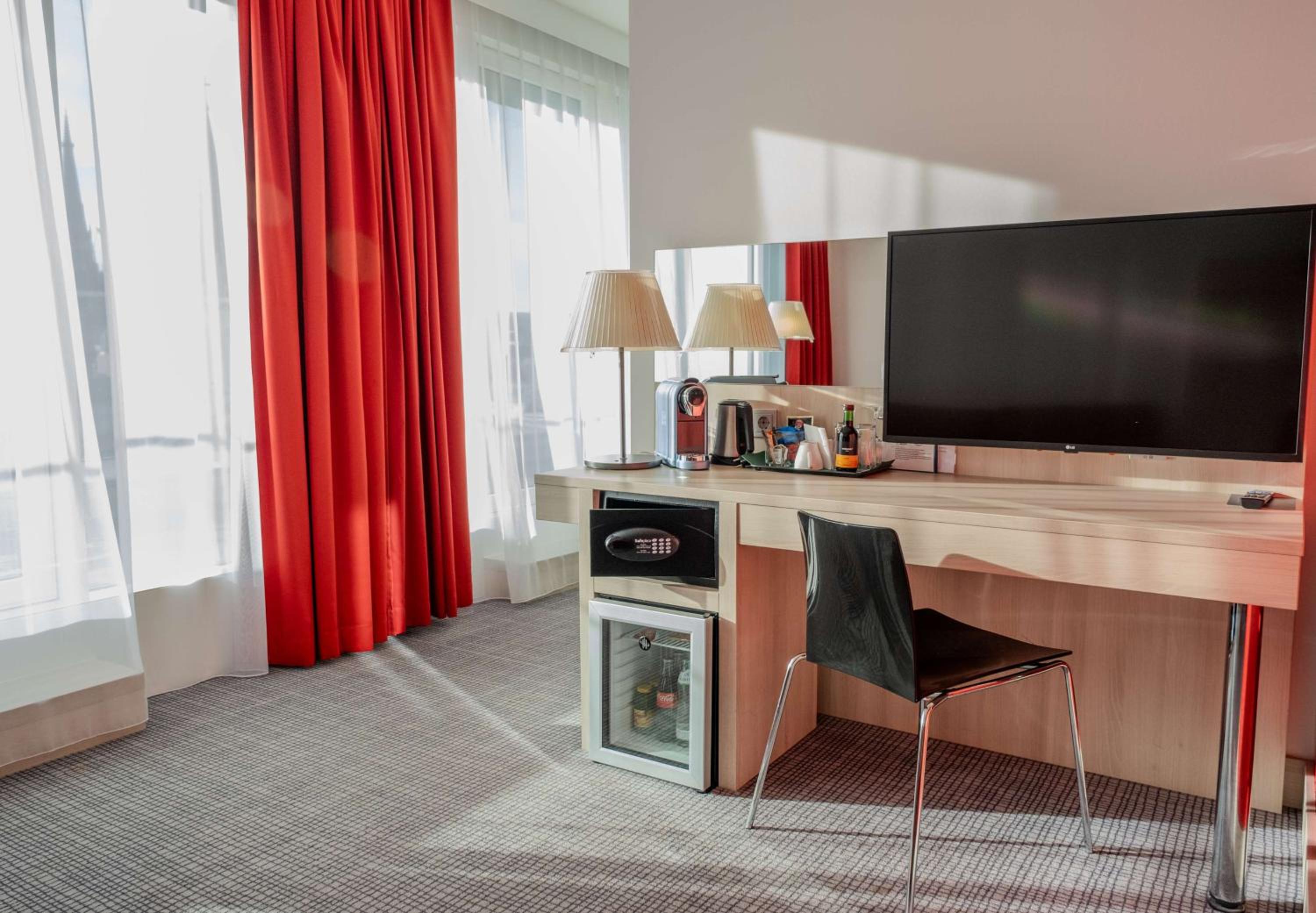 Junior Suite - Photo 13
