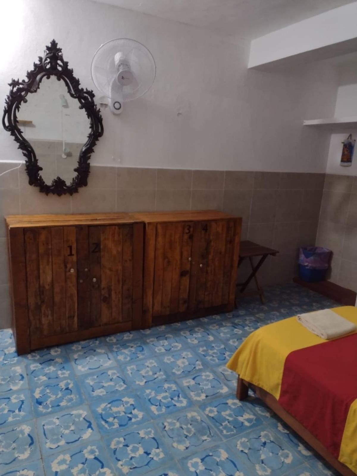 Basic Triple Room photo 1