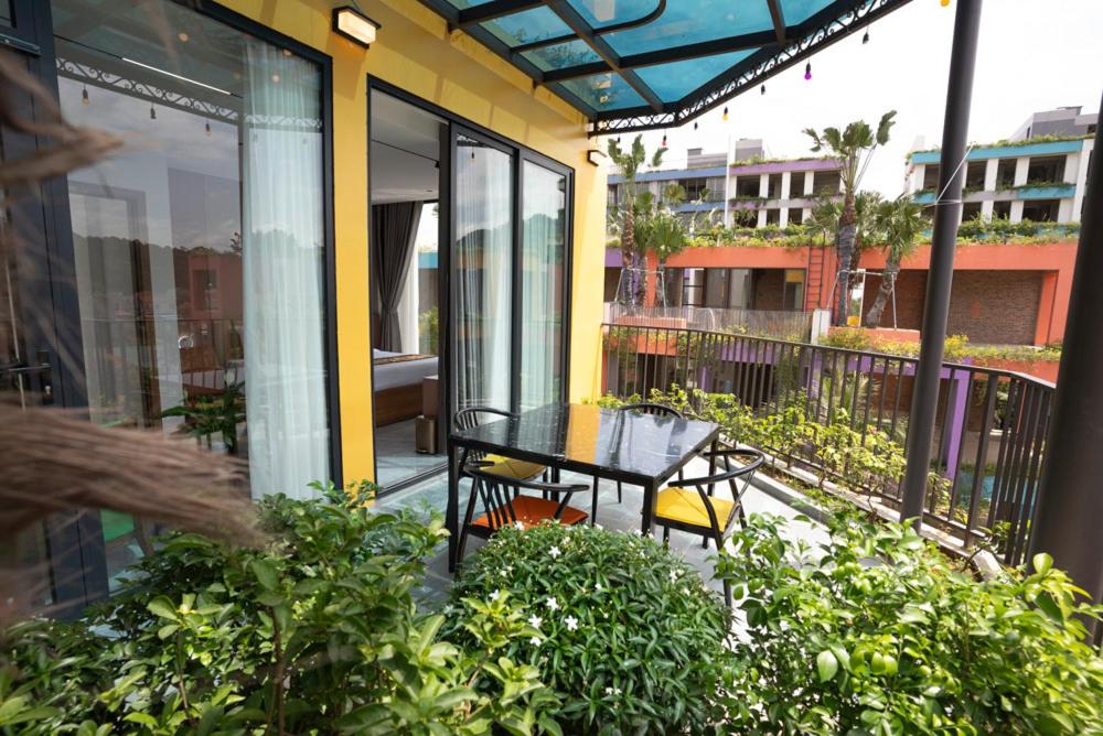 Villa photo 2