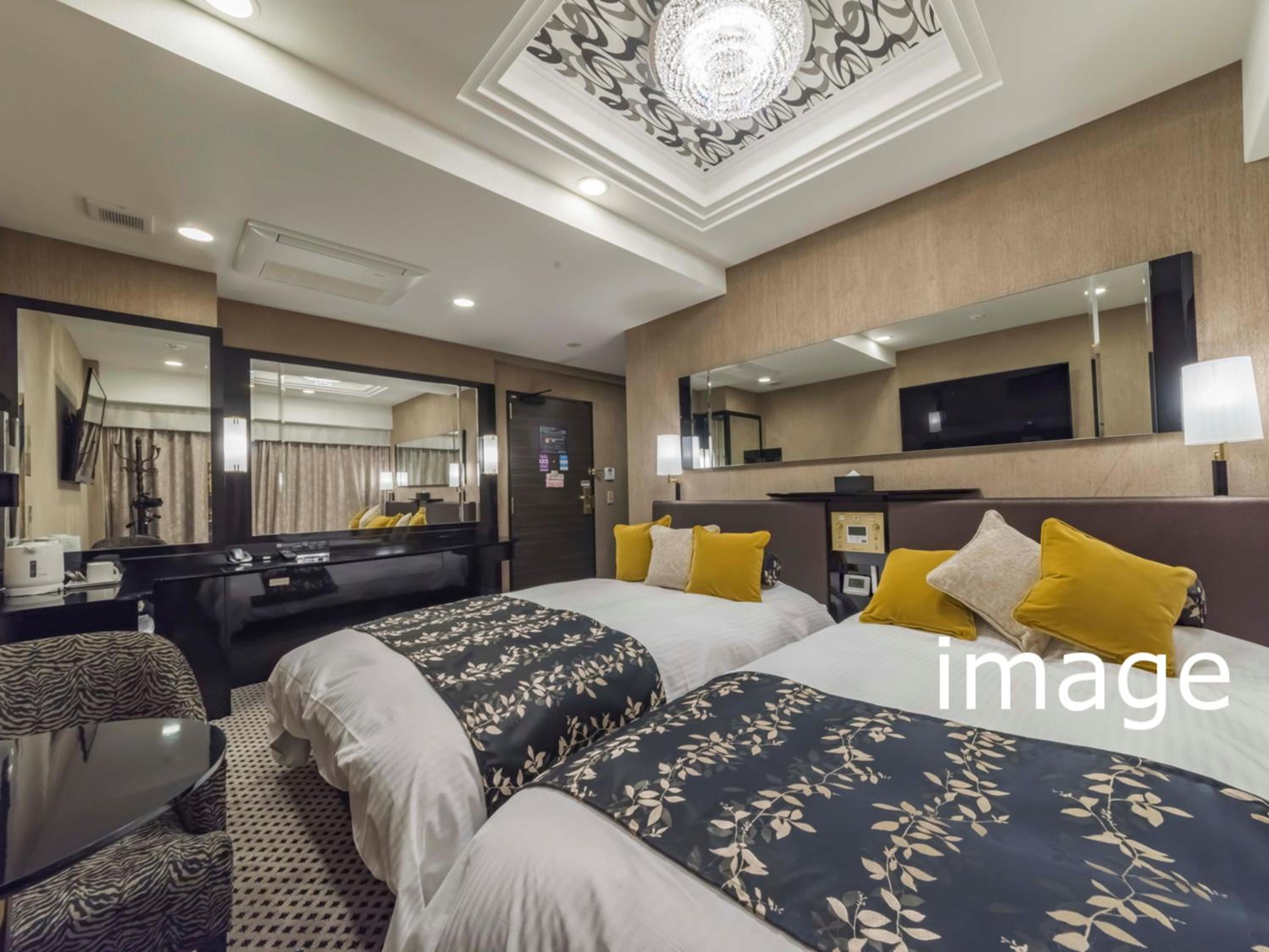 Deluxe Twin Room