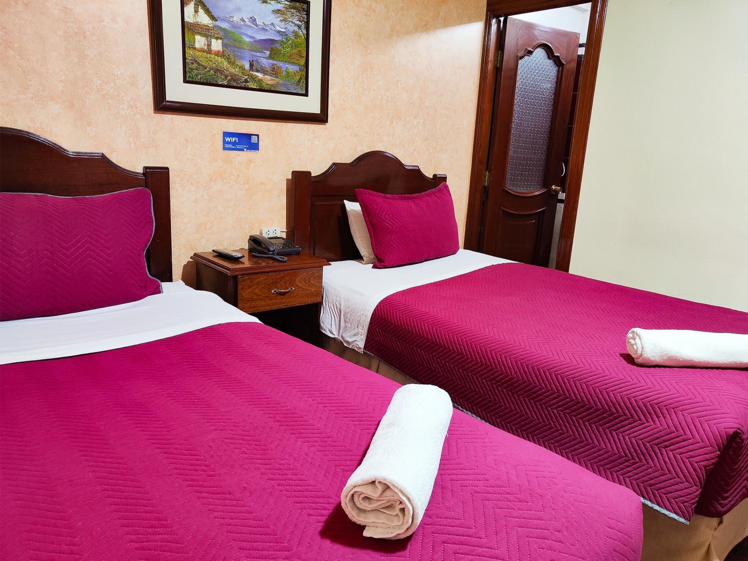 Triple Room with Private Bathroom photo 1