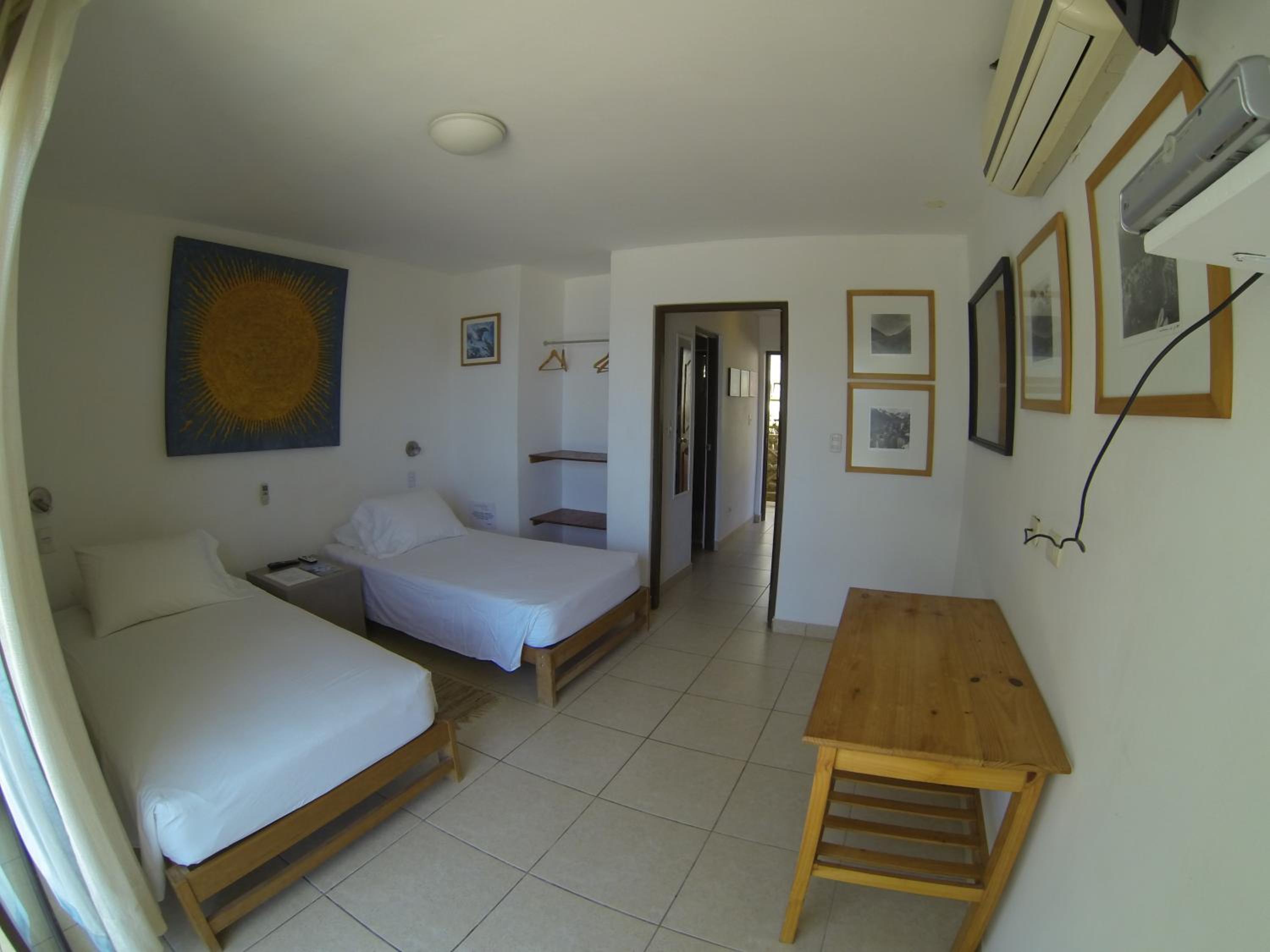 Standard Twin Room photo 2