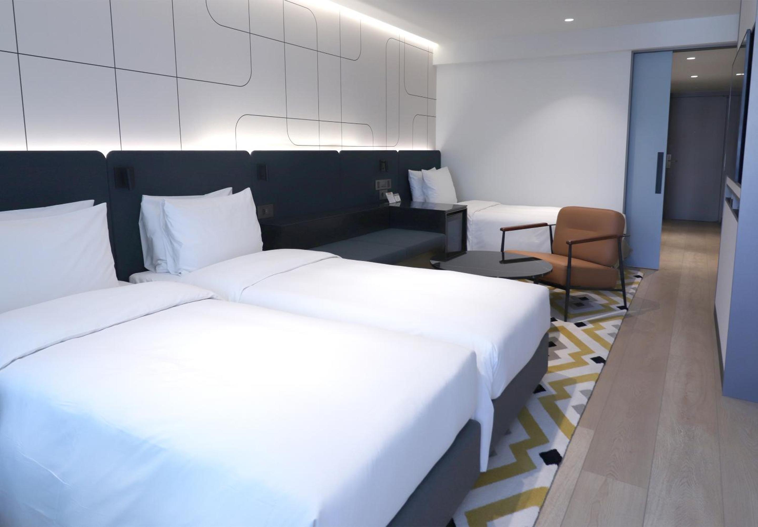 Modern Triple Room photo 1