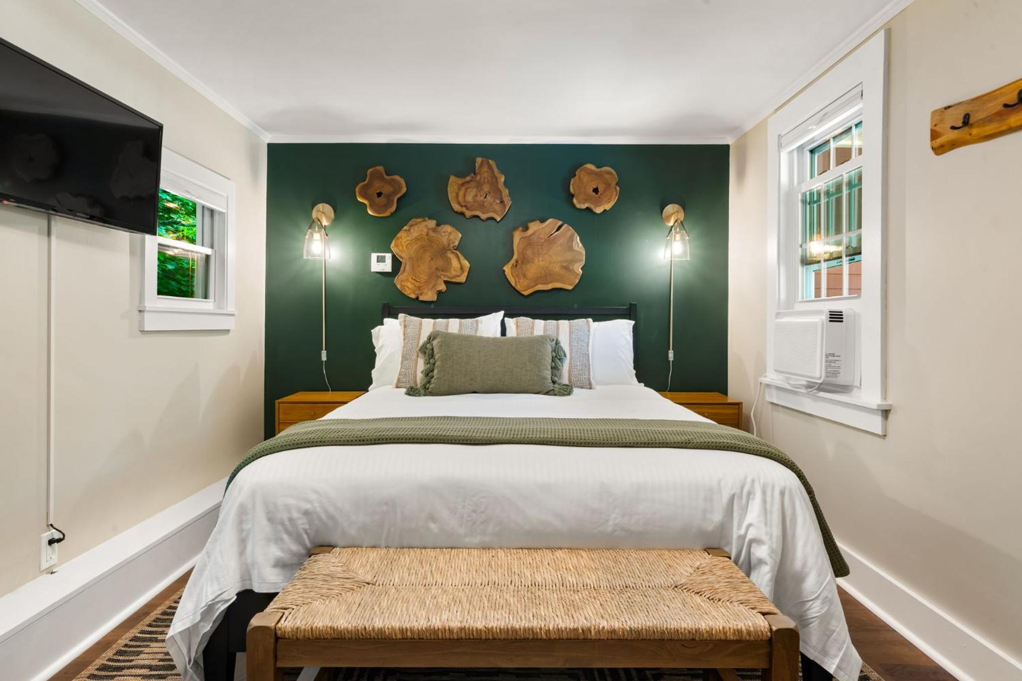 Queen Suite
