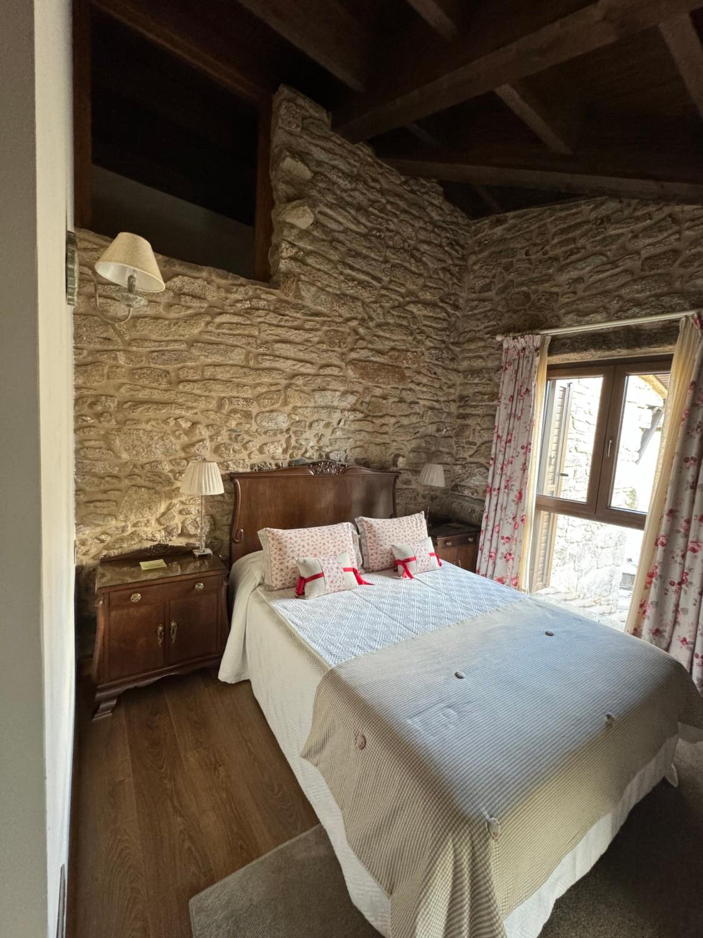 Casa de cuatro habitaciones