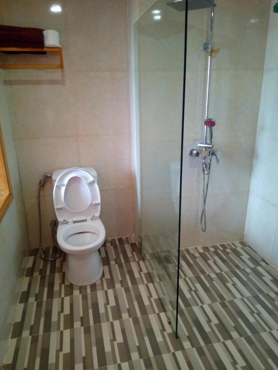 Twin Room - Photo 13