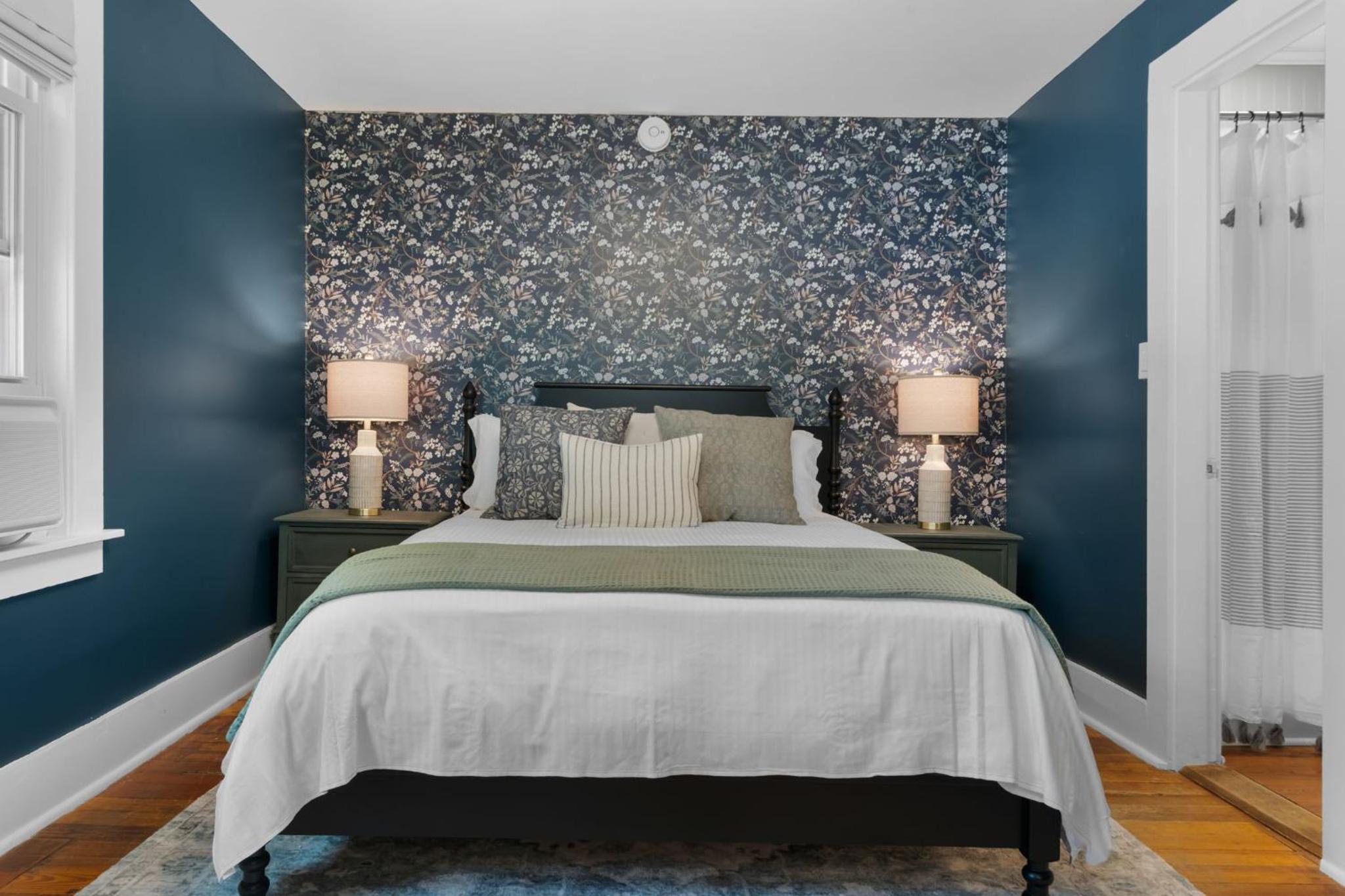 Queen Room