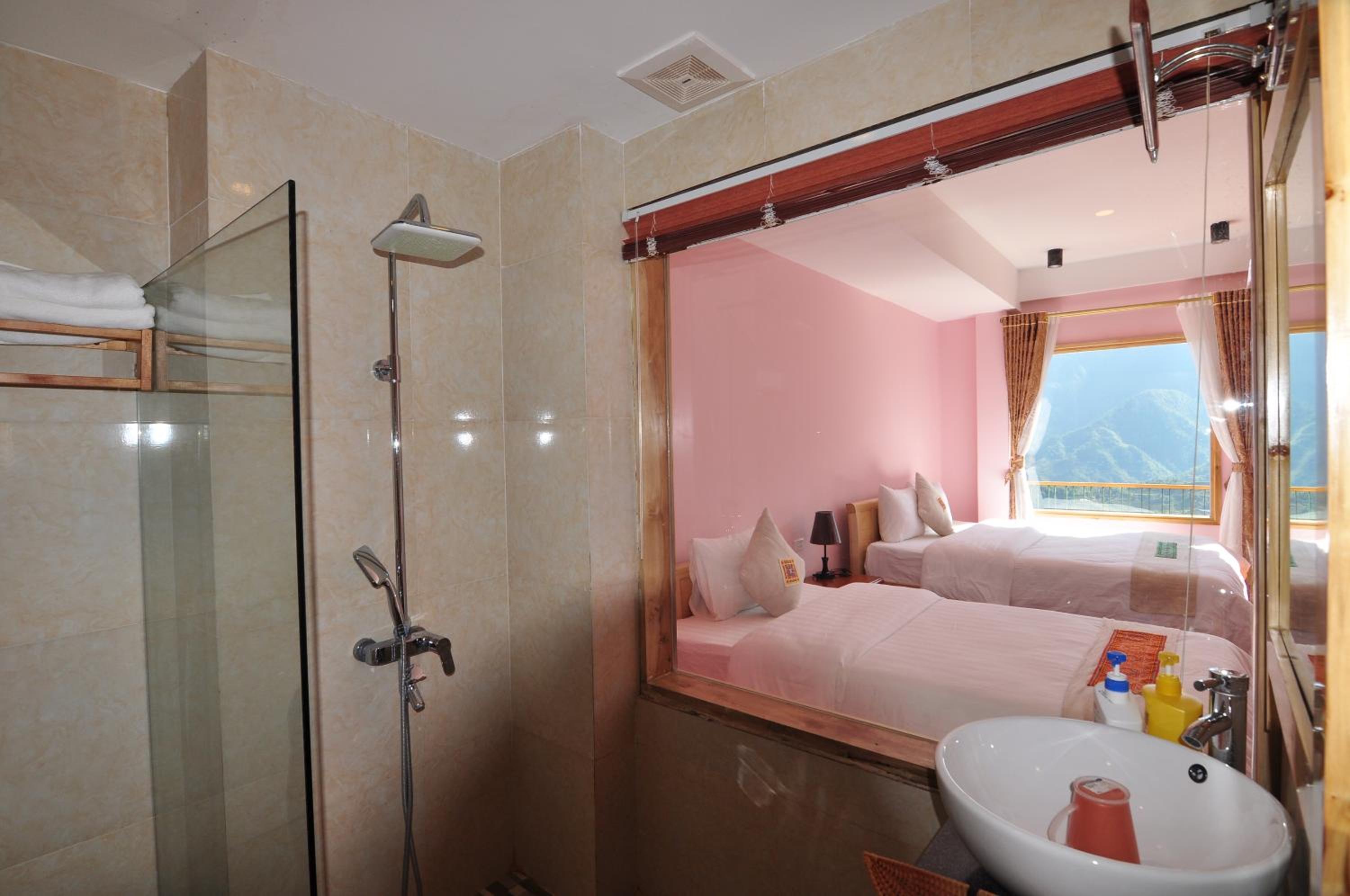 Double Room with Mountain View - Photo 18