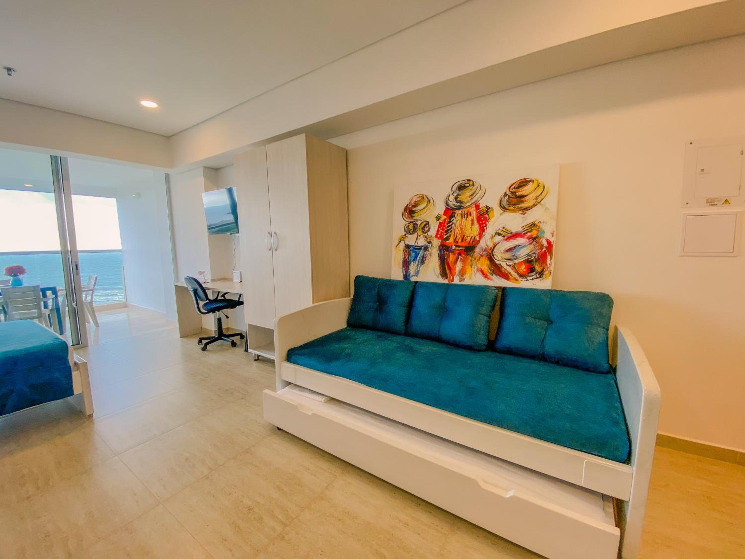 One-Bedroom Apartment photo 2