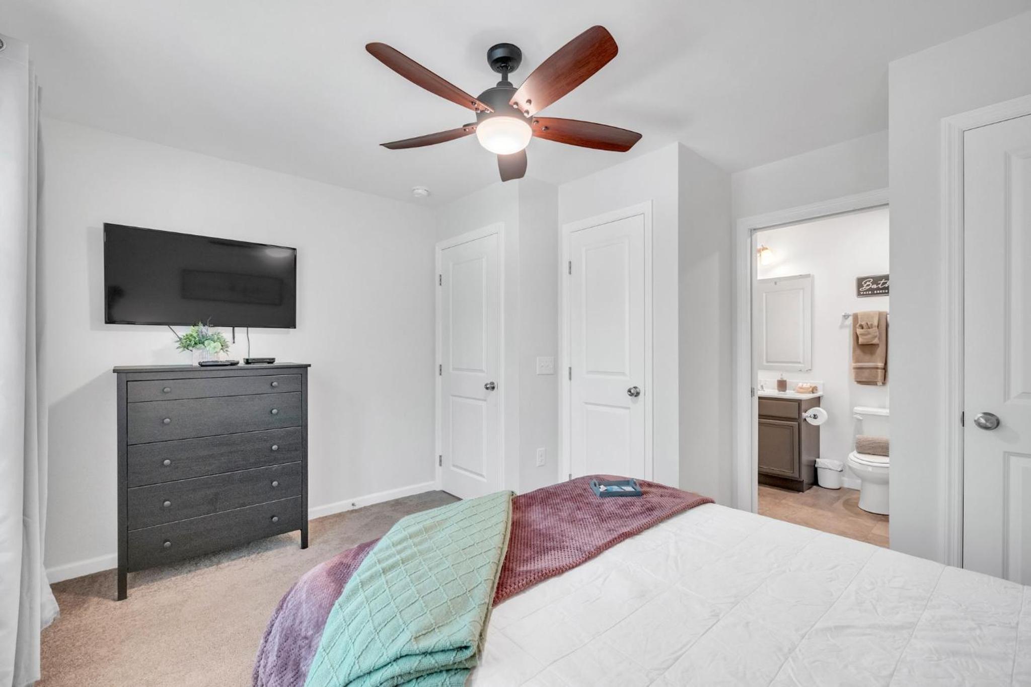 Four-Bedroom House photo 1