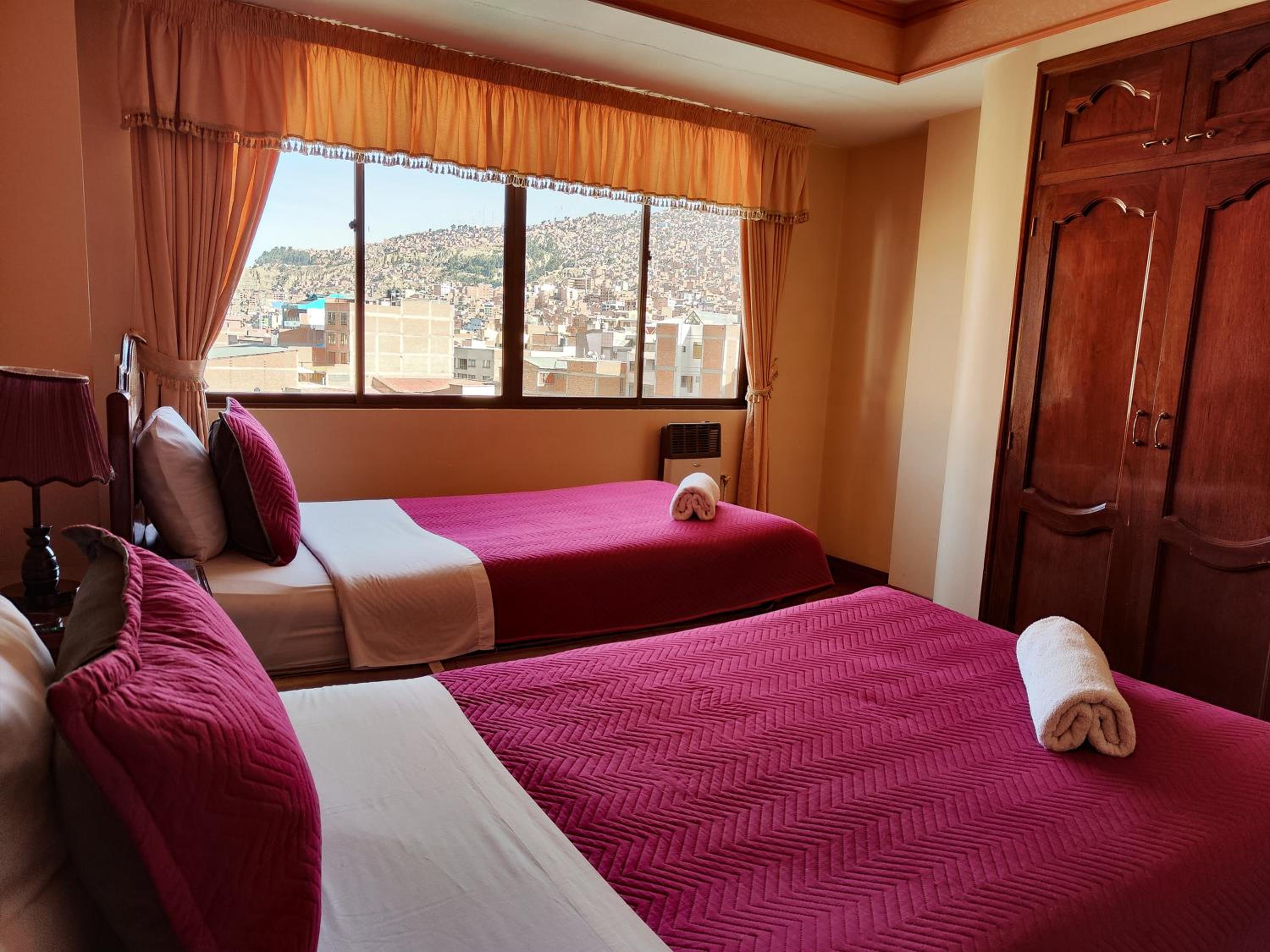 Twin Room with City View photo 3