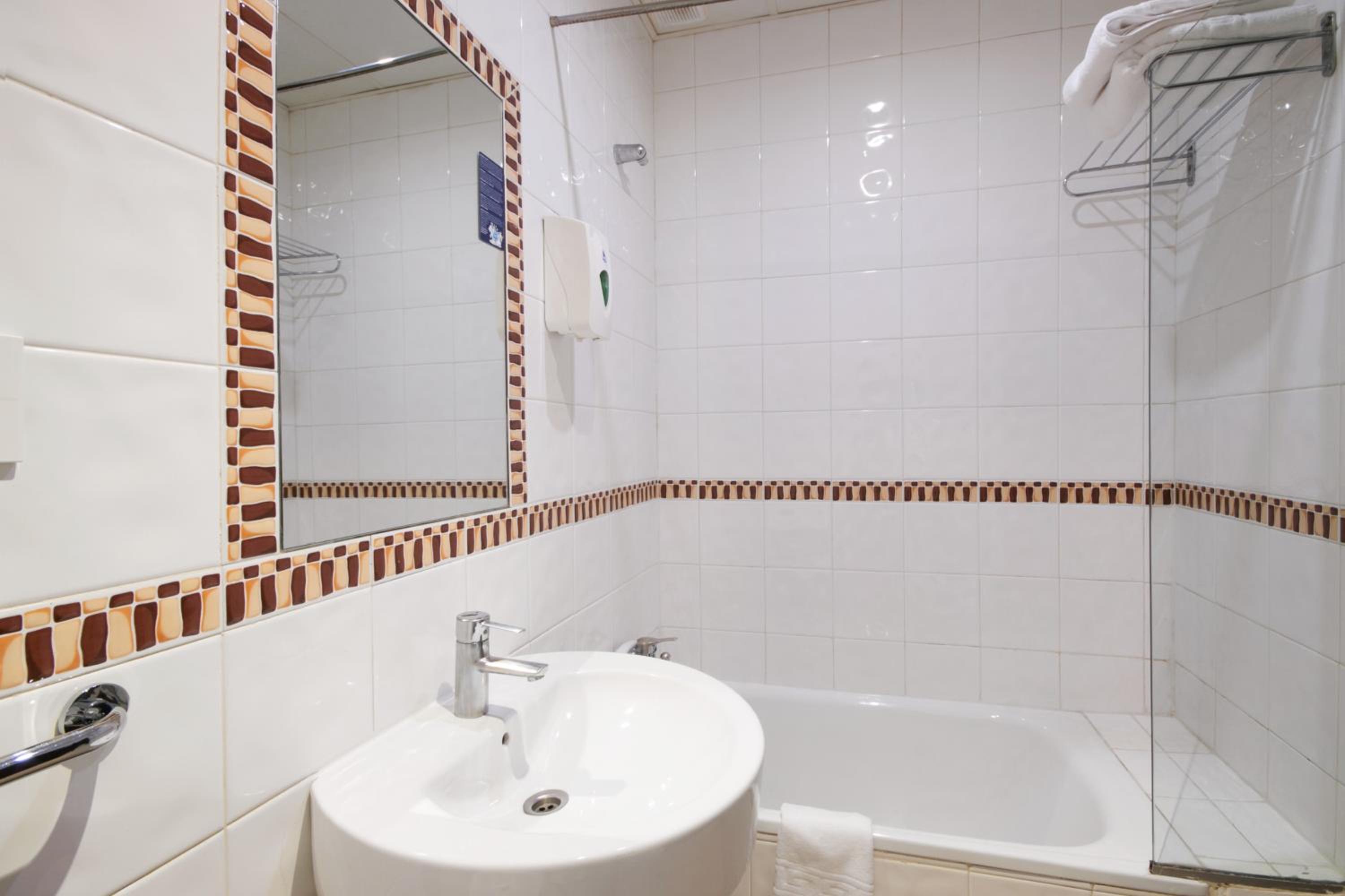 Triple Room - Photo 8