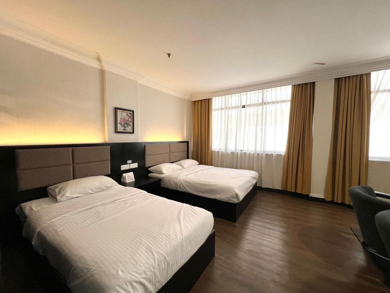 Triple Room with Bath photo 3
