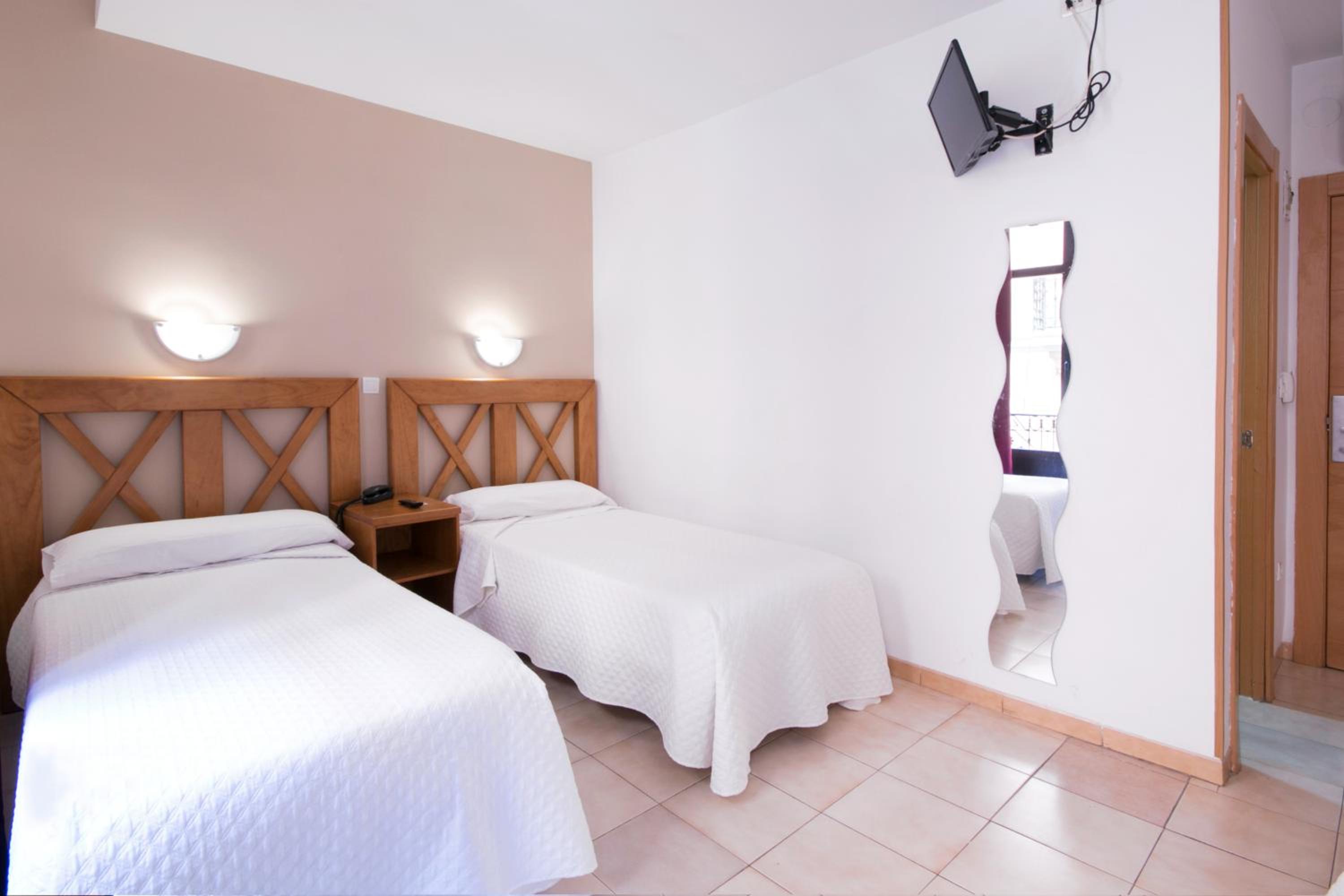 Triple Room - Photo 4