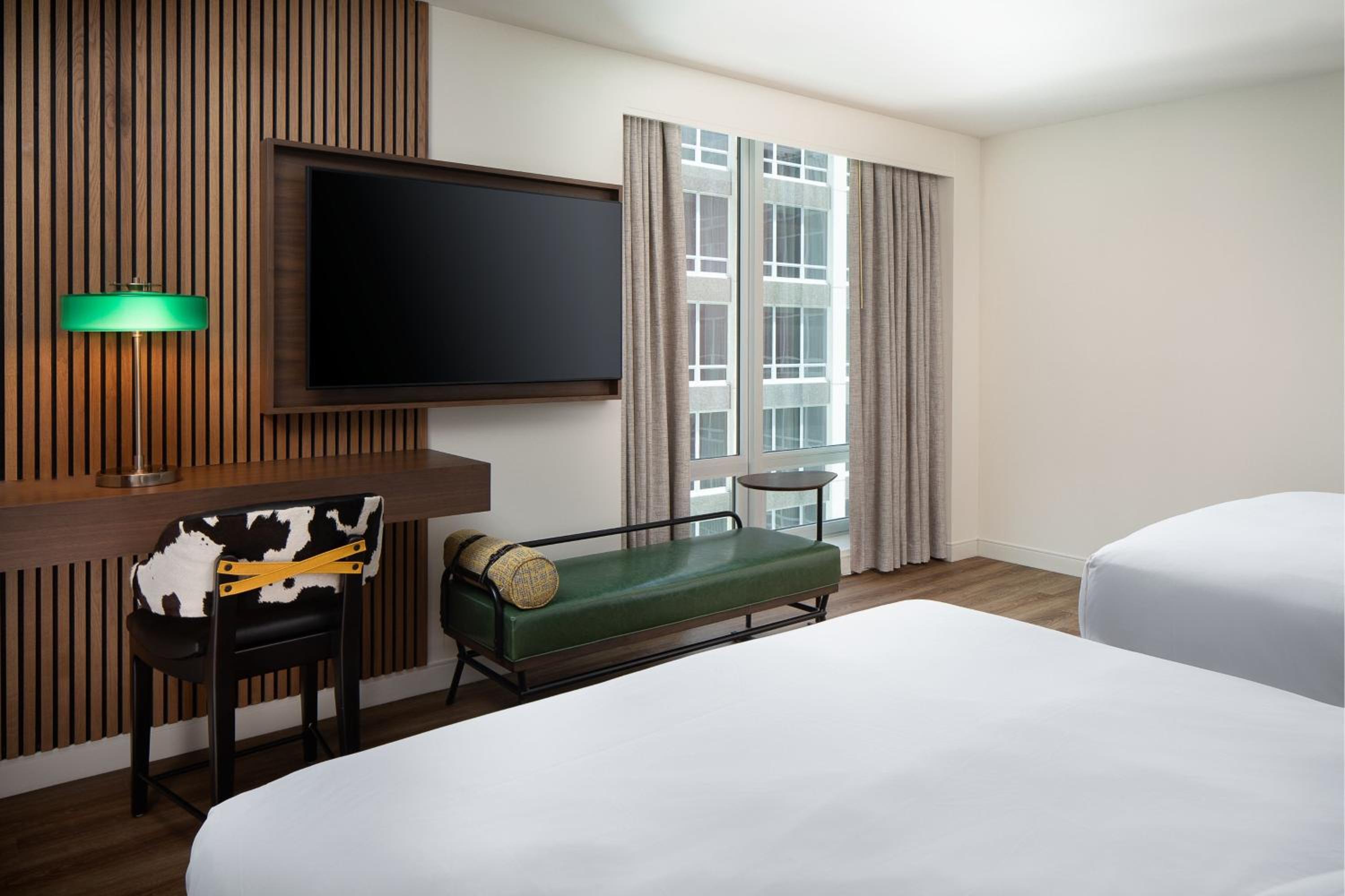 Queen Room with Two Queen Beds - Photo 11