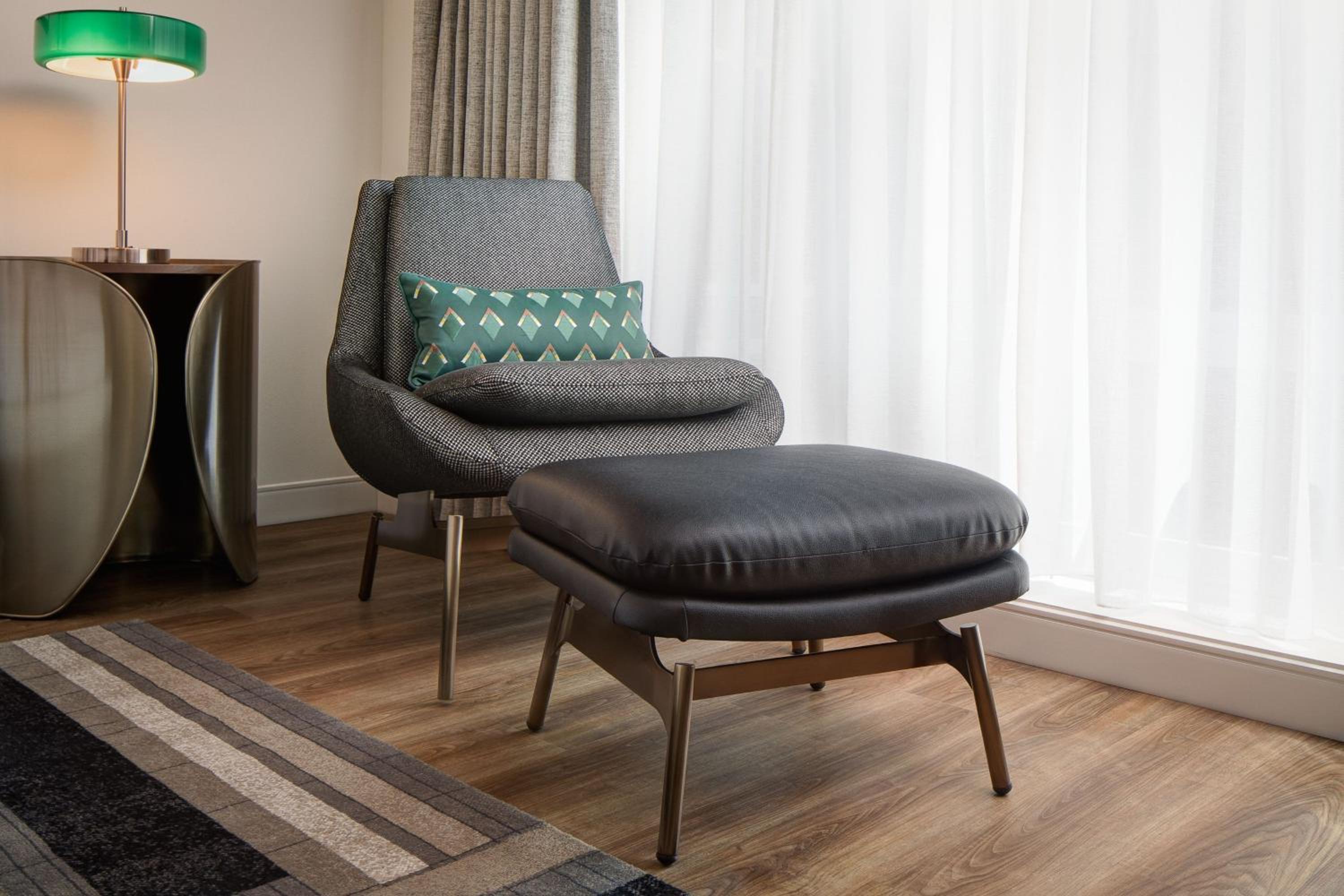 Pure Wellness King Room - Photo 13
