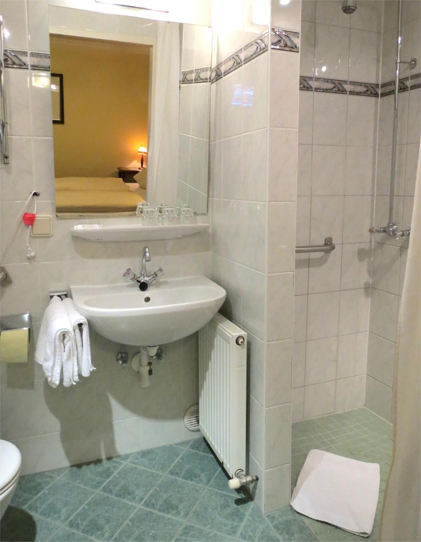 Triple Room - Photo 8