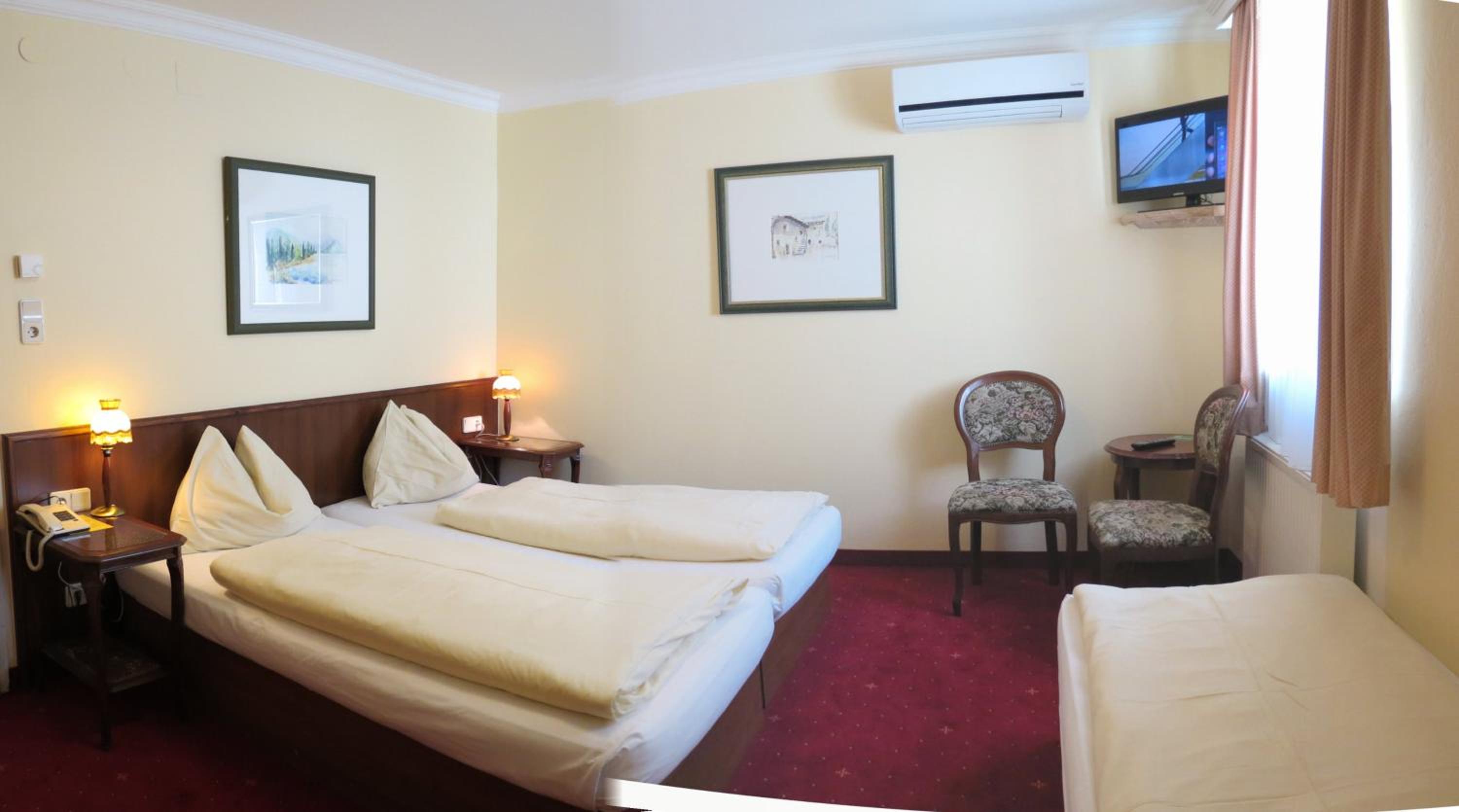 Triple Room - Photo 7
