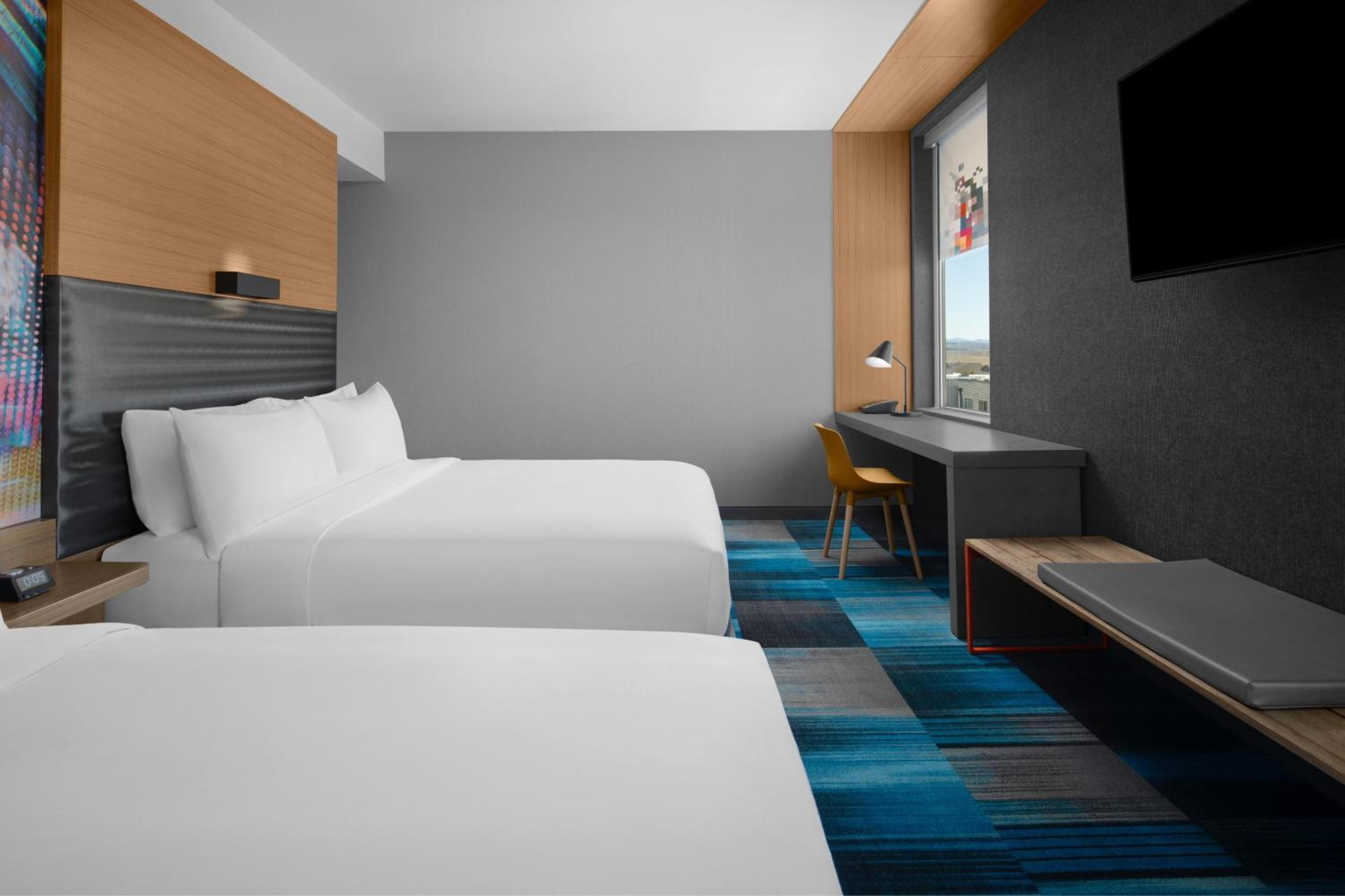 Queen Room with Two Queen Beds - Photo 6