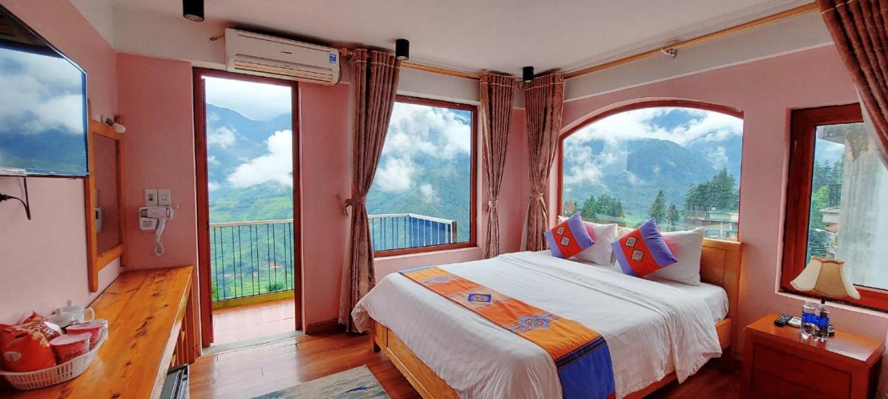Double Room with Mountain View - Photo 13