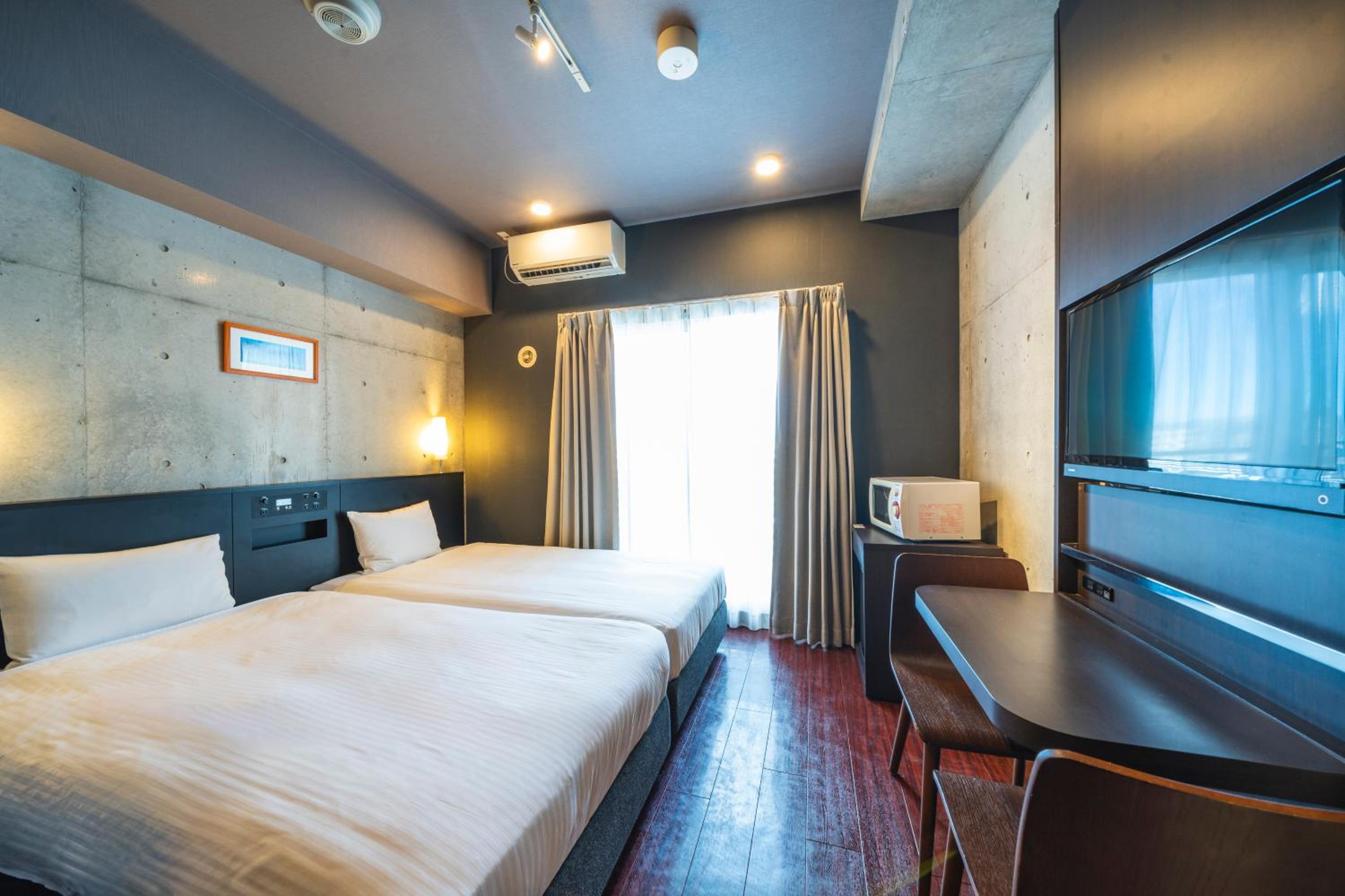 Hollywood Twin Room - New Building - Non-Smoking (High floor)